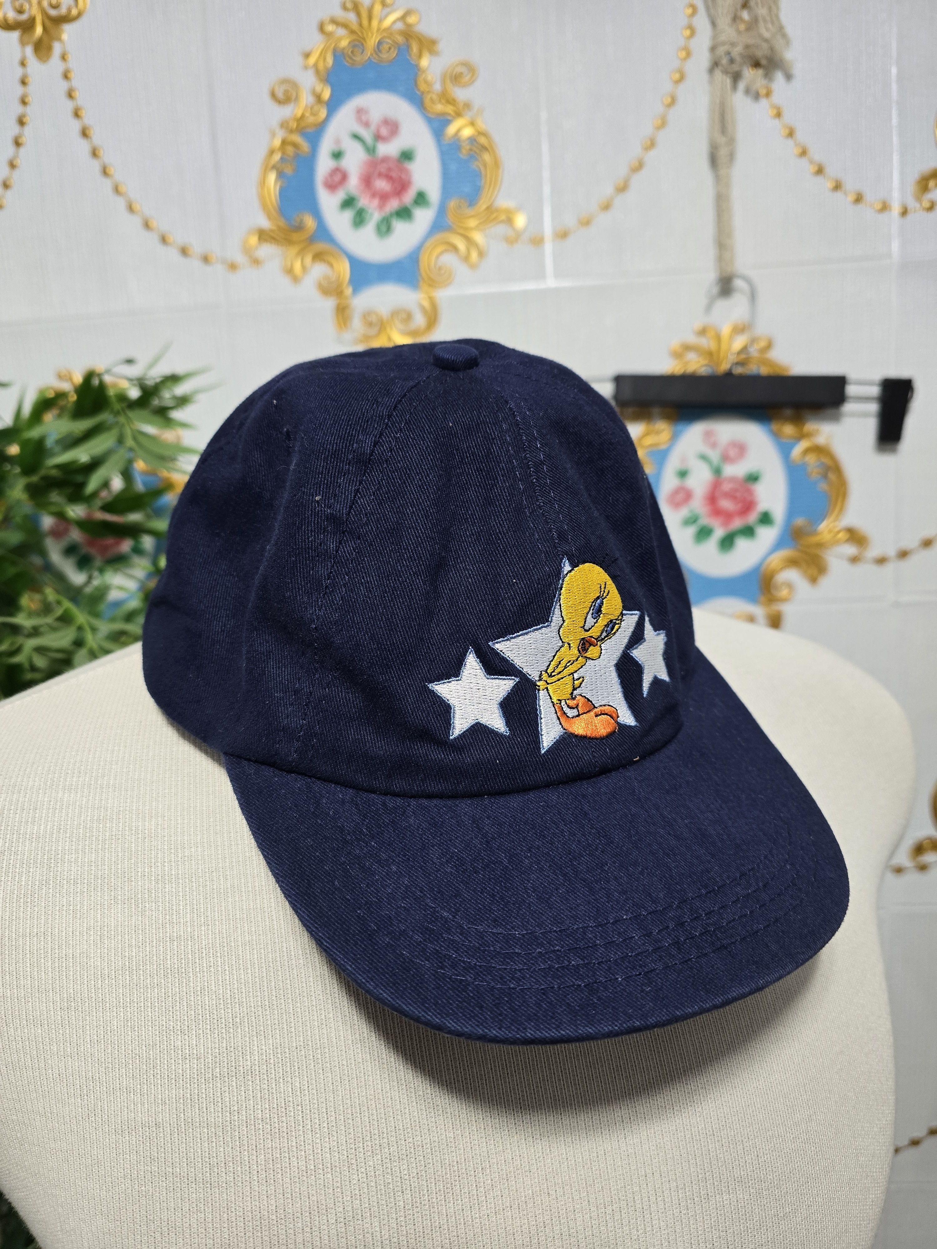 Warner Bros Rare Vintage WARNER BROS Tweety Bird Looney Tunes hat 90s Size ONE SIZE - 1 Thumbnail