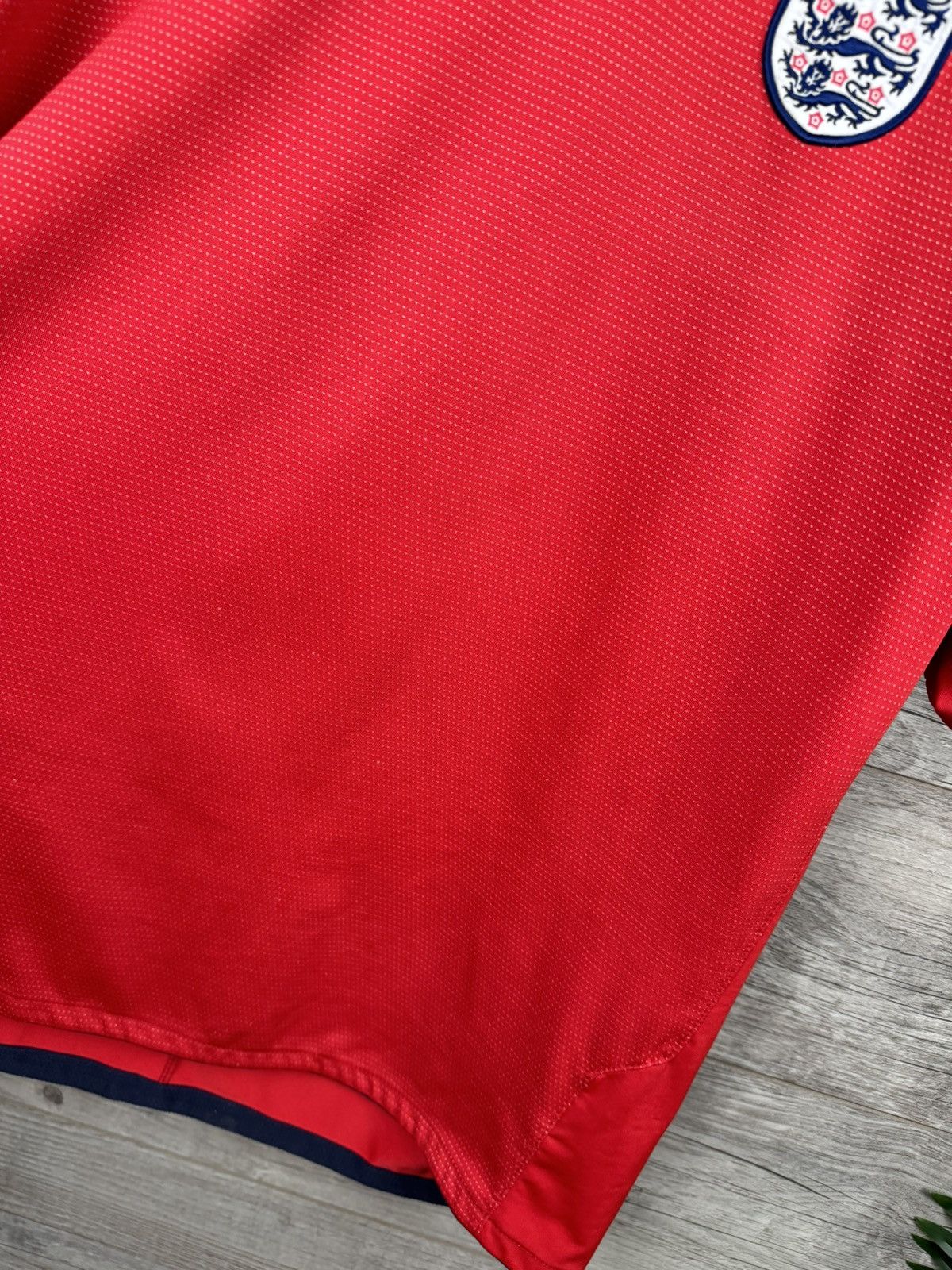 Umbro × Vintage Umbro England 🏴󠁧󠁢󠁥󠁮󠁧󠁿 2004 2006 soccer jersey size L Size US L / EU 52-54 / 3 - 13 Thumbnail