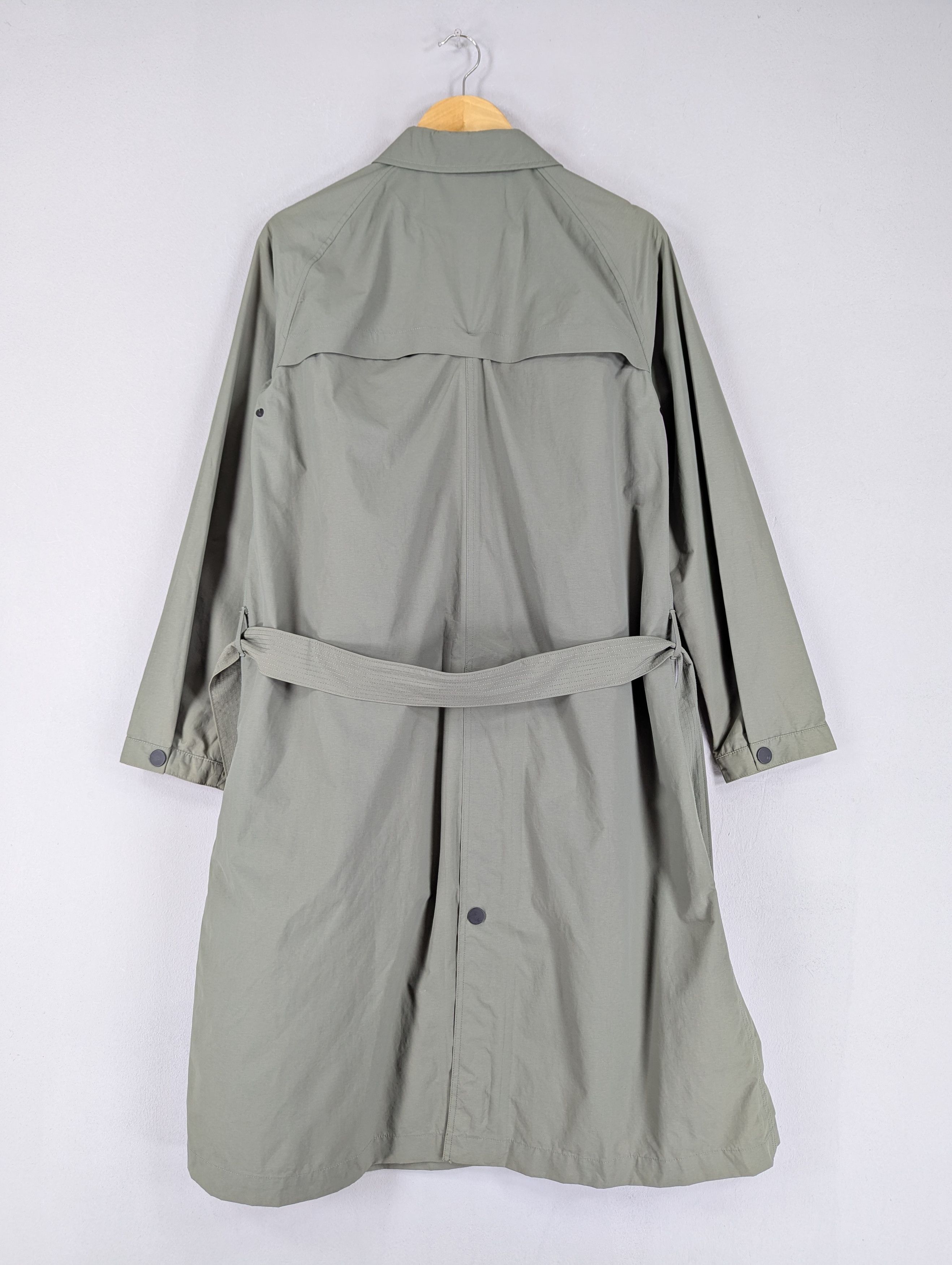 Christophe Lemaire Uniqlo And Lemaire Waterproof Trenchcoat Jacket Size US M / EU 48-50 / 2 - 18 Thumbnail