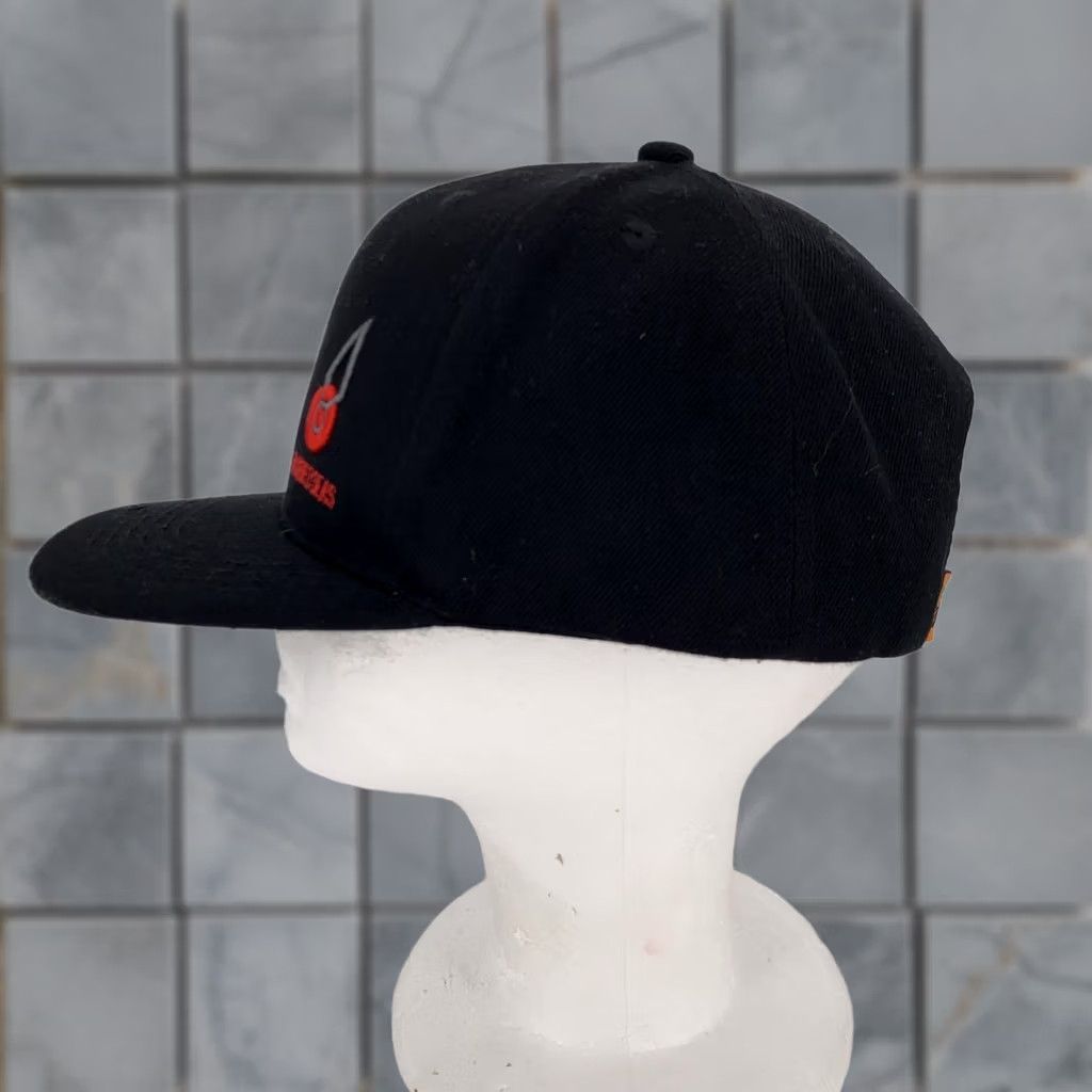 Vintage Rugged Seas Hat Cap Snap Back Black Embroidered Workwear Fisherman Mens Logo Size ONE SIZE - 1 Thumbnail
