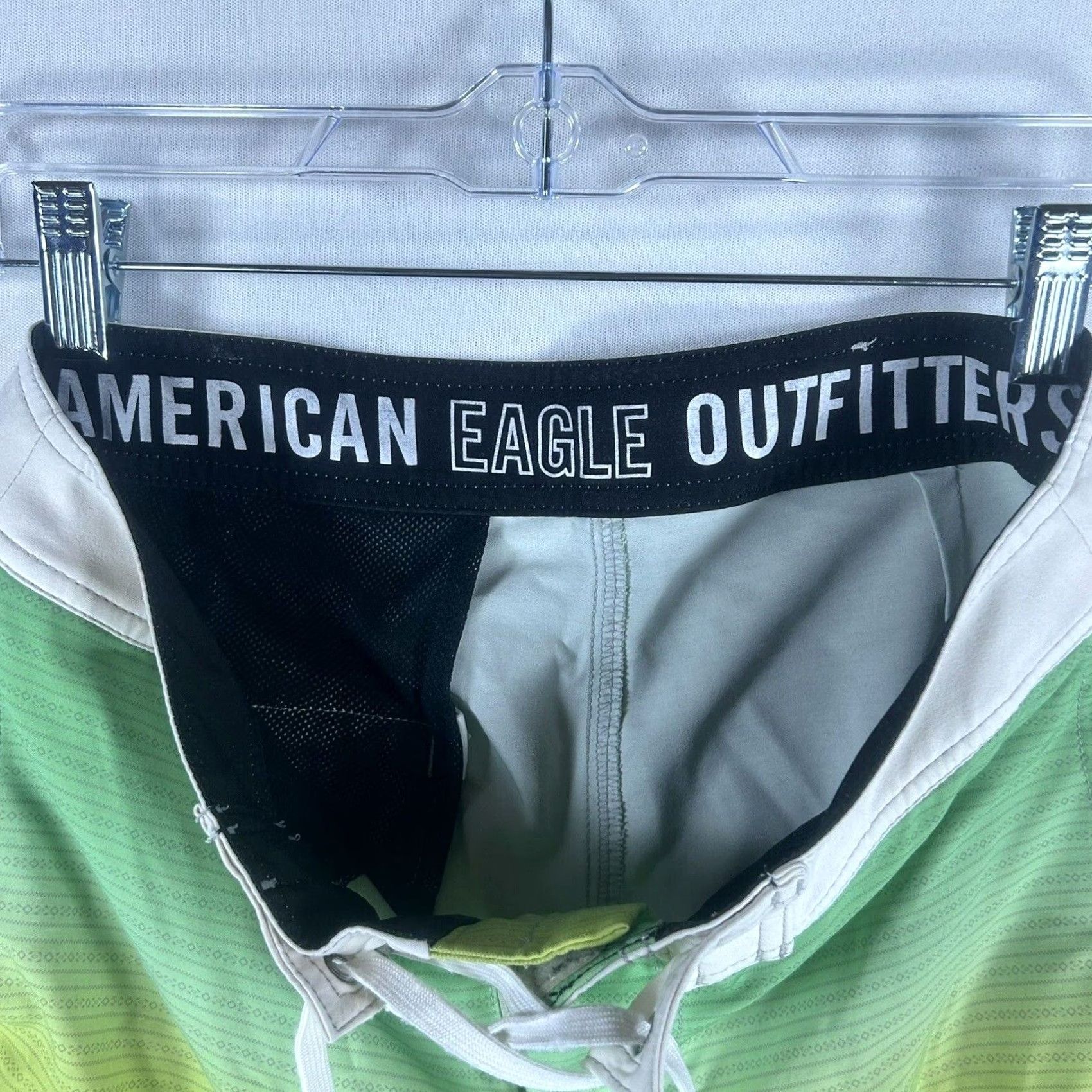American Eagle Outfitters American Eagle Board Shorts Small Green Blue Yellow Swimsuit Swim Trunks Pockets Men Regular Size Chevron Beach or Board Size US 29 - 2 Thumbnail