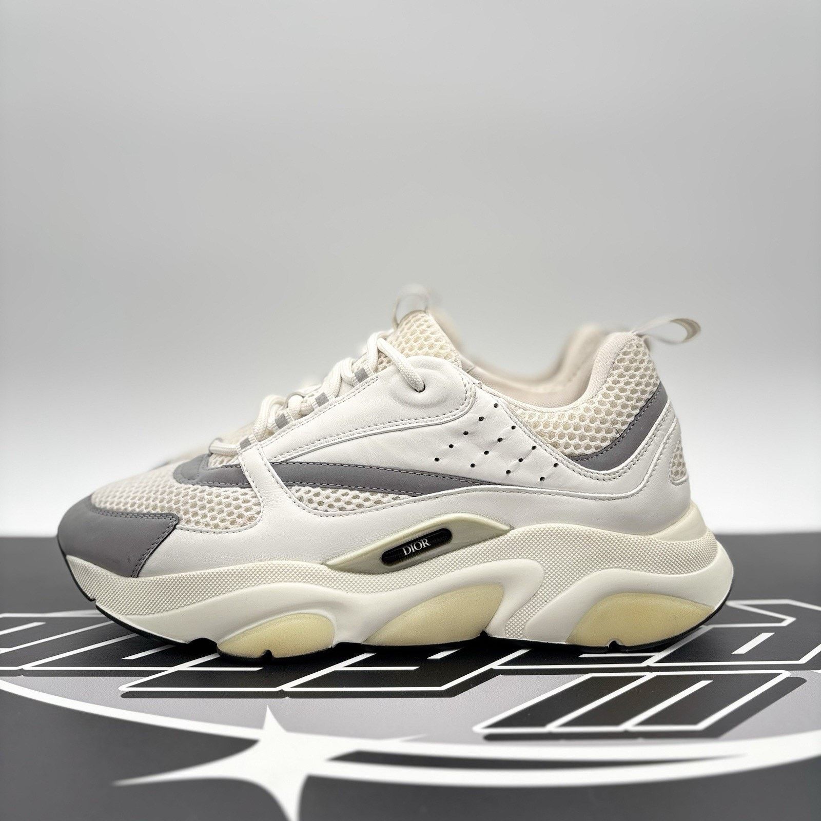 Dior Dior B22 Sneaker ' White Reflective ' | SUPER CLEAN! Size US 11 / EU 44 - 1 Thumbnail