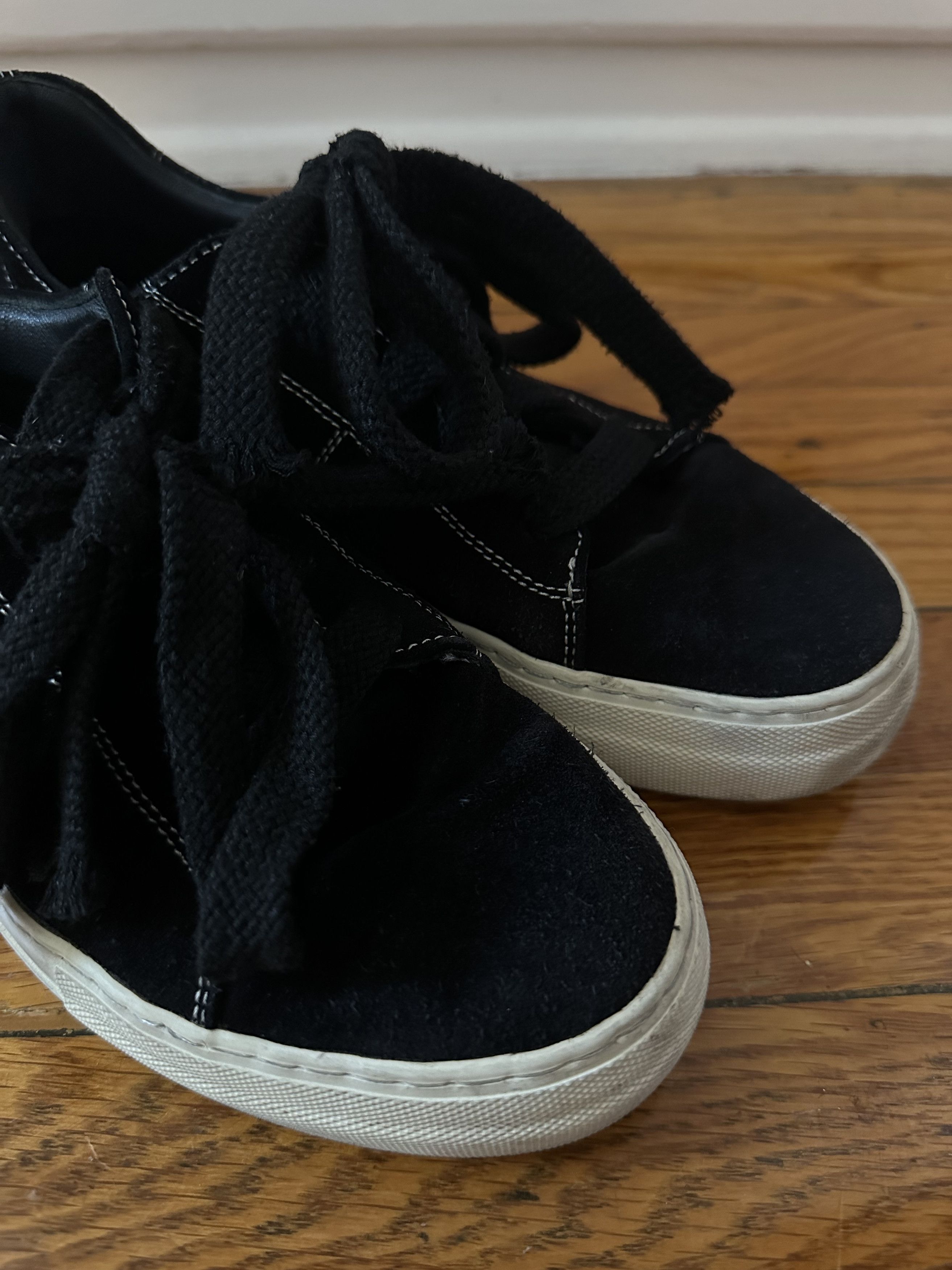 Helmut Lang vintage Helmut Lang women's black suede low top sneakers Size US 8 / IT 38 - 6 Thumbnail