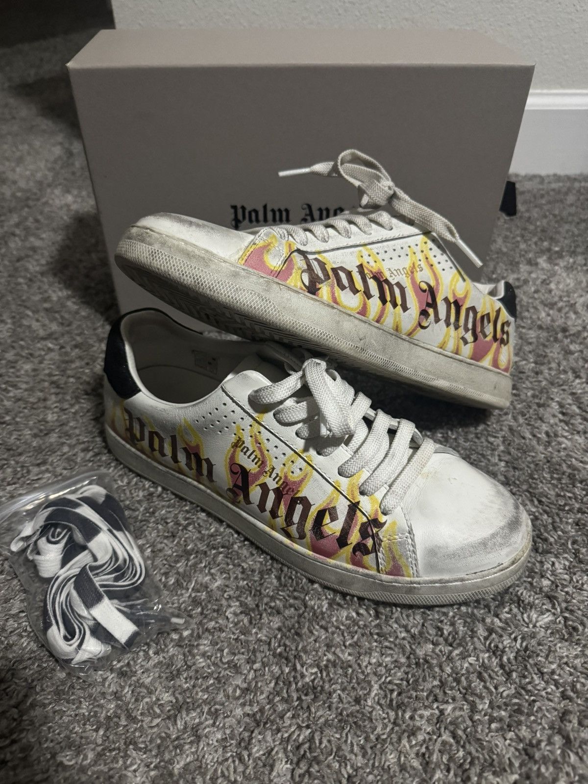 Palm Angels Palm Angels Distressed Flame Low Top Size US 7.5 / EU 40-41 - 2 Thumbnail