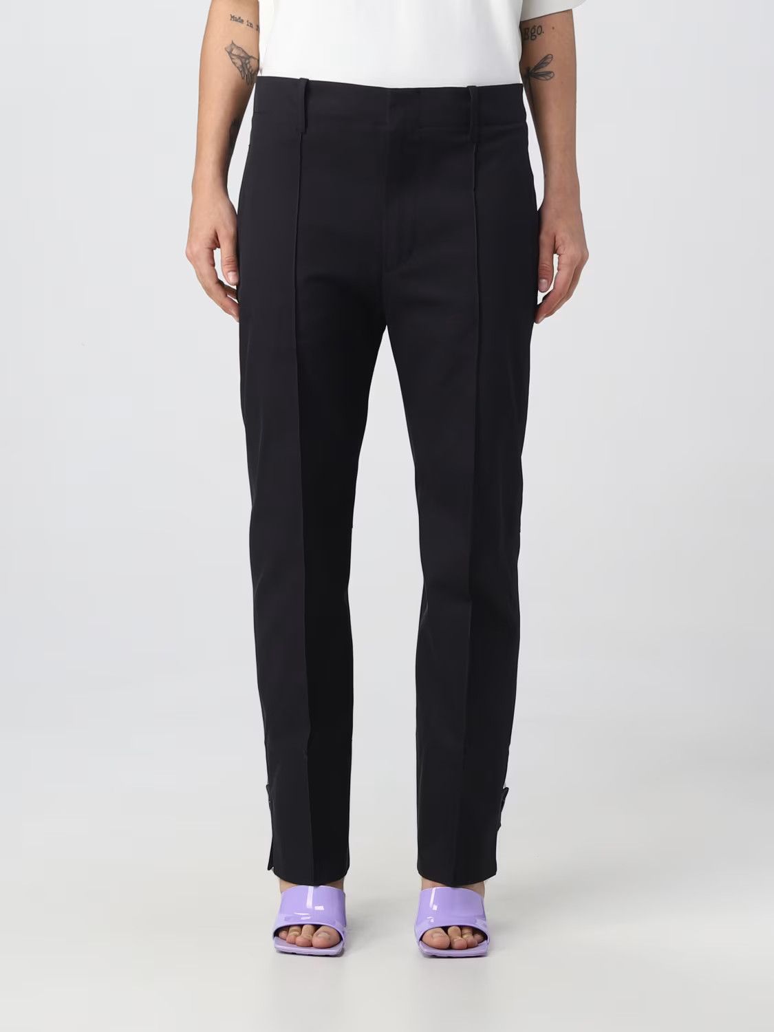 Bottega Veneta o1y0725 Casual Pant in Black Size 25" / US 0 / IT 36 - 1 Thumbnail