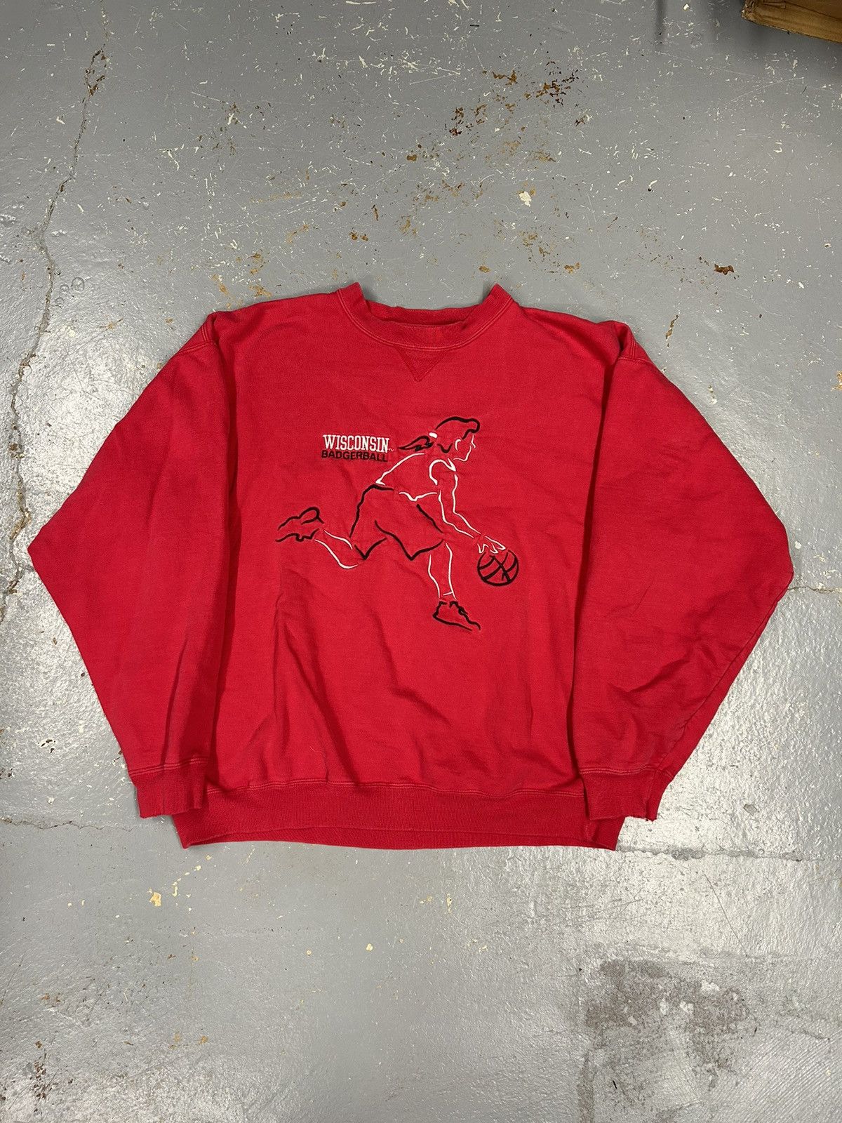 Vintage Crazy Vintage Y2K Essential Red Wisconsin Badgers Crewneck Size US XL / EU 56 / 4 - 1 Thumbnail