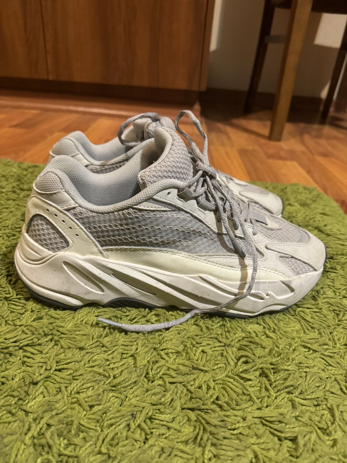 Yeezy Adidas yeezy 700 static Size US 11 / EU 44 - 3 Thumbnail
