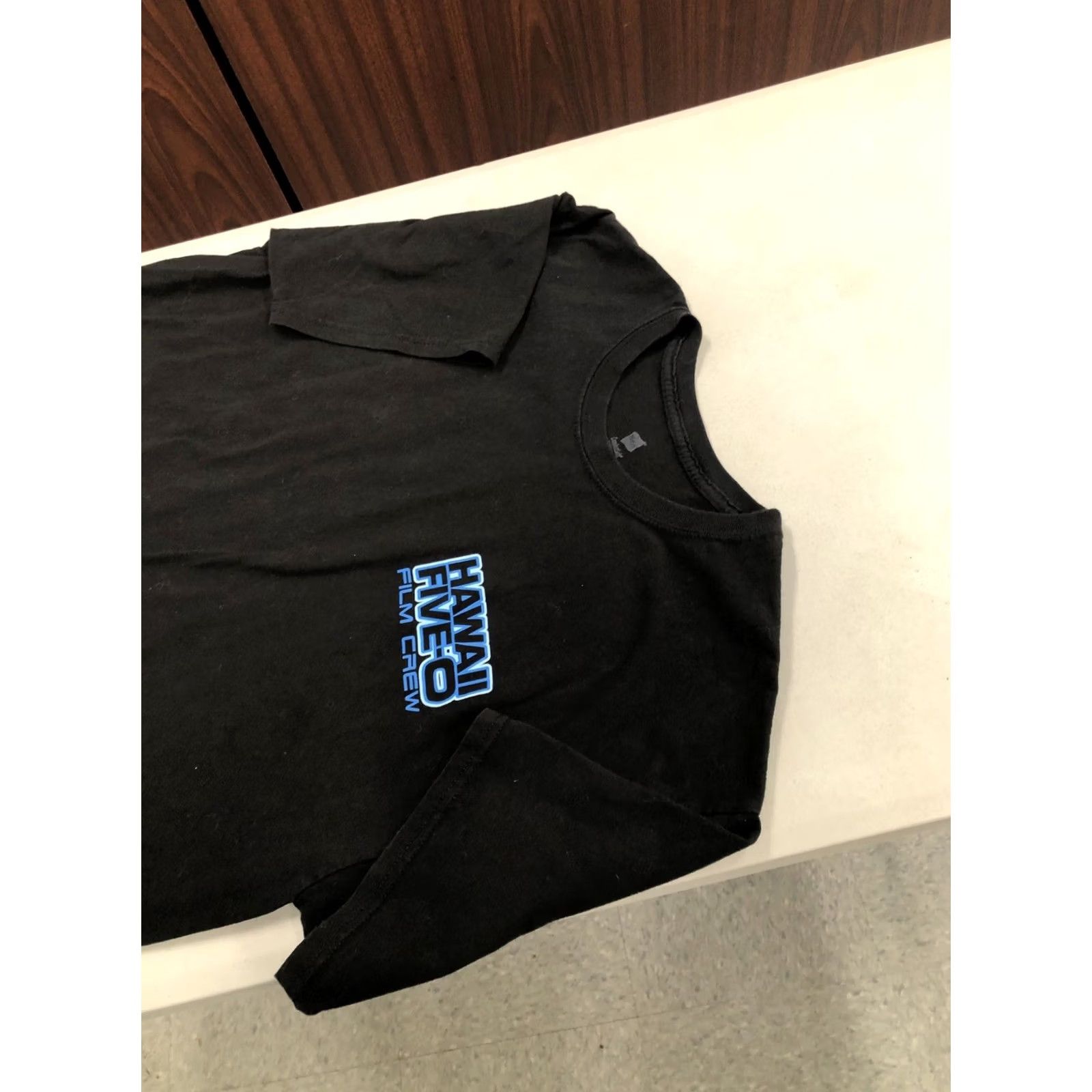 Vintage VINTAGE Hawaii Five O Film Crew Graphic T Shirt Black XL Men Adult Size Crew Neck Short Sleeve Cotton Hawaii Five O Logo 90s 2000s Theme Classic Size US XL / EU 56 / 4 - 4 Thumbnail