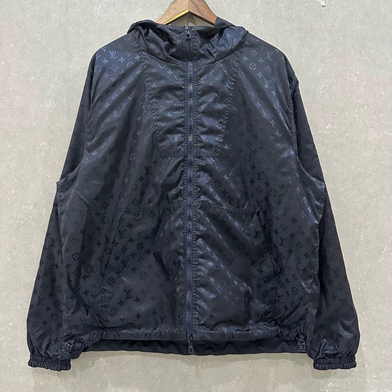 Louis Vuitton navy blue reversible Louis Vuitton windbreaker Size US L / EU 52-54 / 3 - 2 Thumbnail