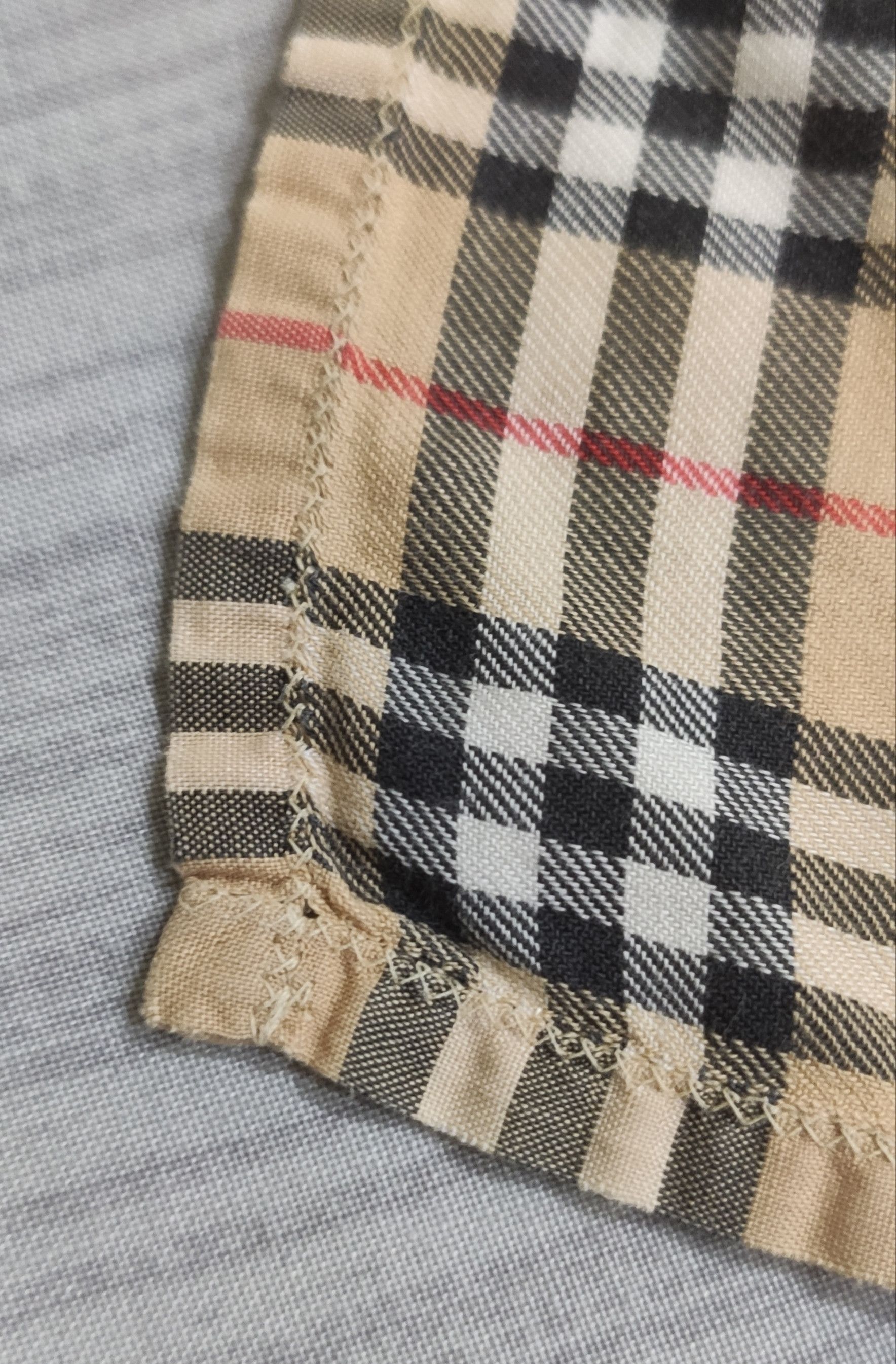 Burberry BURBERRY NOVA CHECK BANDANA/HANDKERCHIEF Size ONE SIZE - 12 Thumbnail
