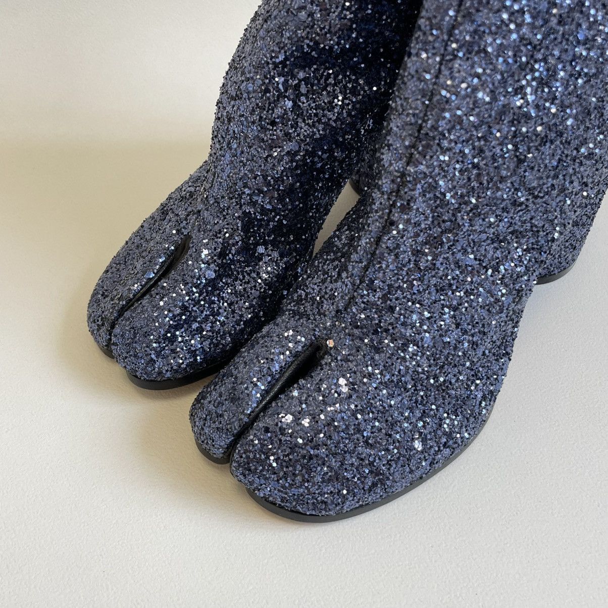 Maison Margiela Metallic Blue Glitter Tabi Boots Size US 6 / IT 36 - 21 Thumbnail