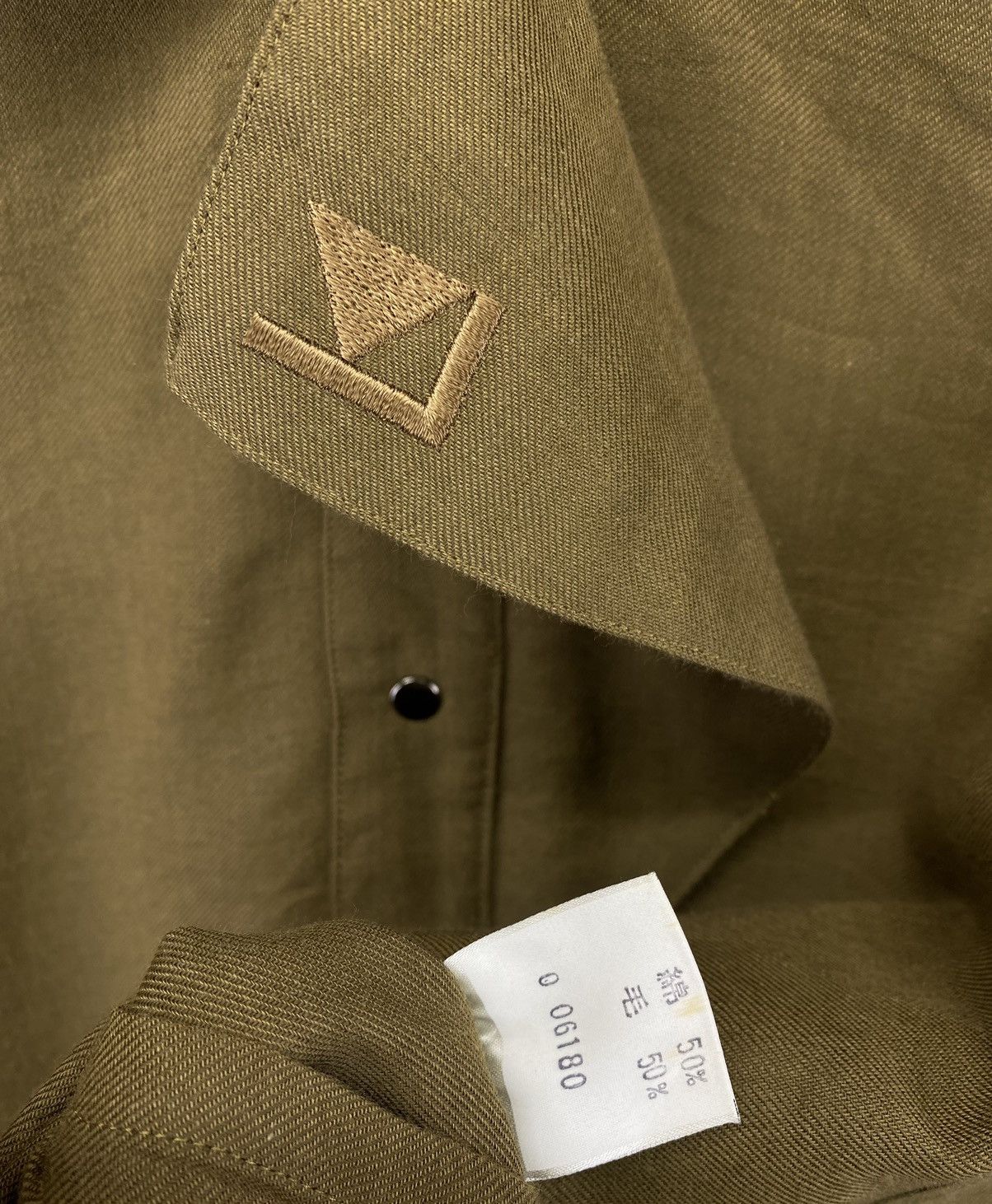Karl Lagerfeld Vintage Karl Lagerfeld Army Green Blouse Size M / US 6-8 / IT 42-44 - 8 Thumbnail