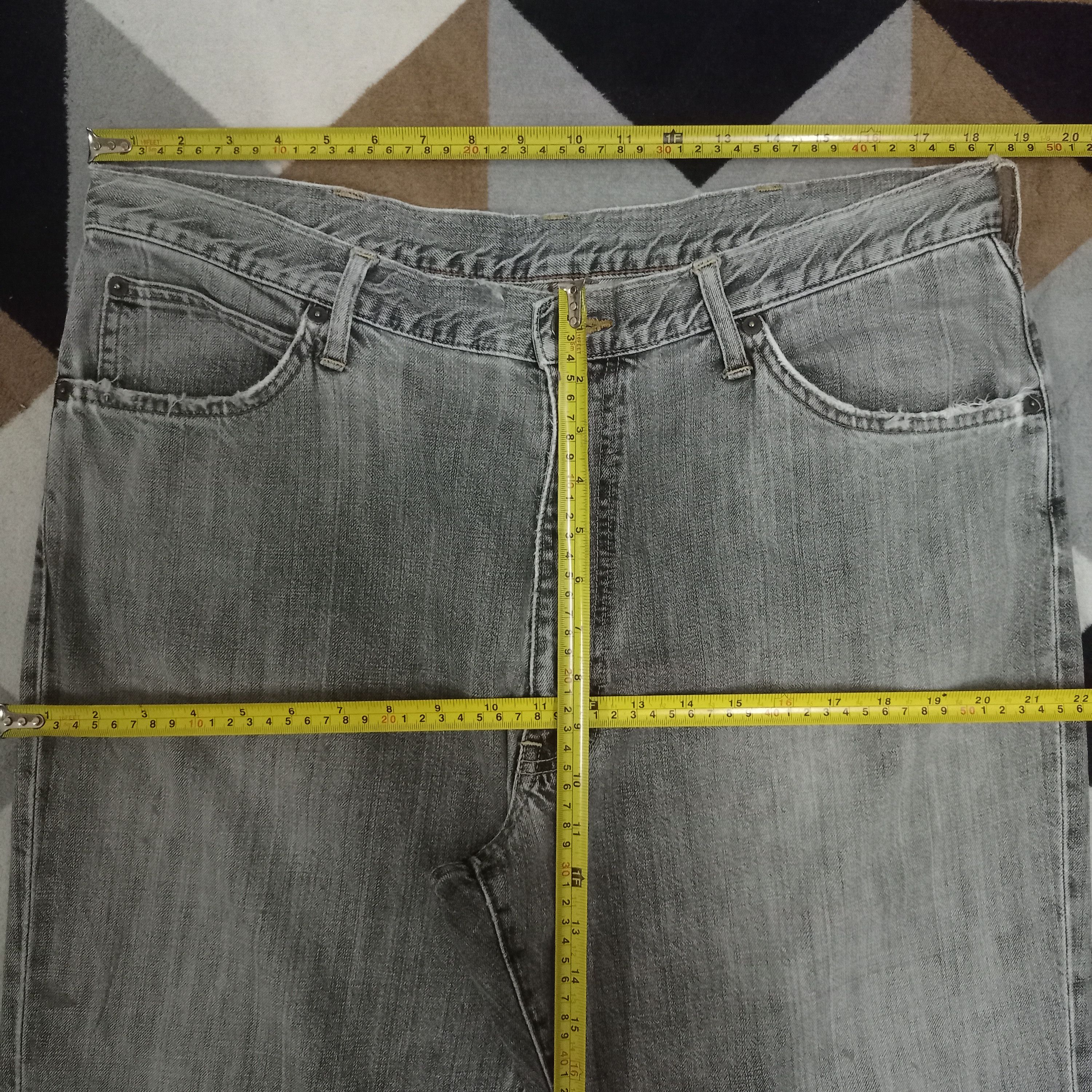 Wrangler Vintage Wrangler Frayed Hem Distressed Baggy Style Jeans Size US 39 - 10 Thumbnail