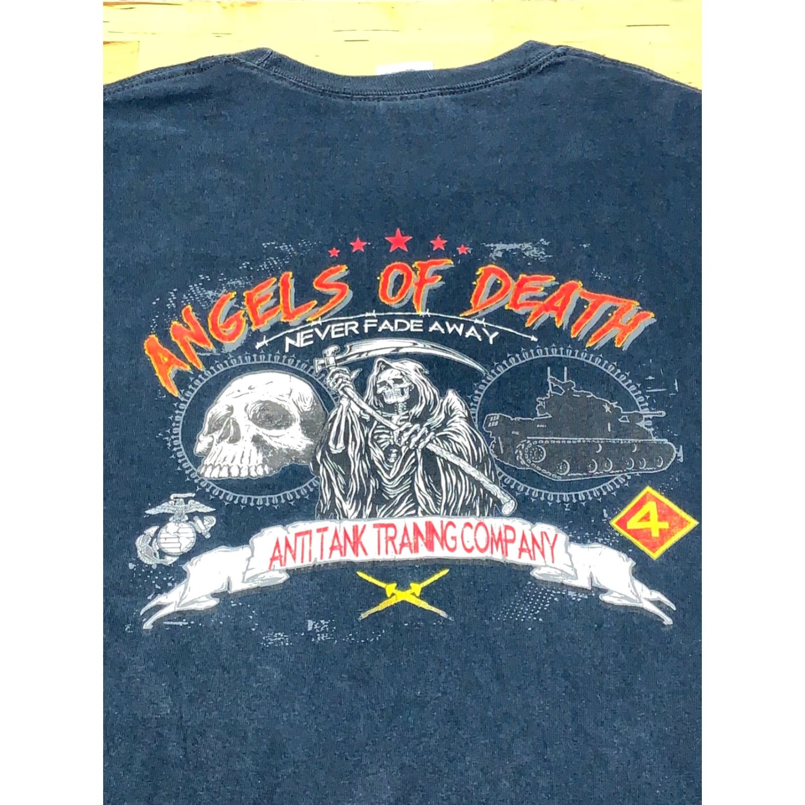Gildan Angels of Death Anti Tank Training Company Long Sleeve Shirt M Military Gildan Black Men's Shirt Crew Neck Graphic Print Vintage No Size US M / EU 48-50 / 2 - 2 Thumbnail