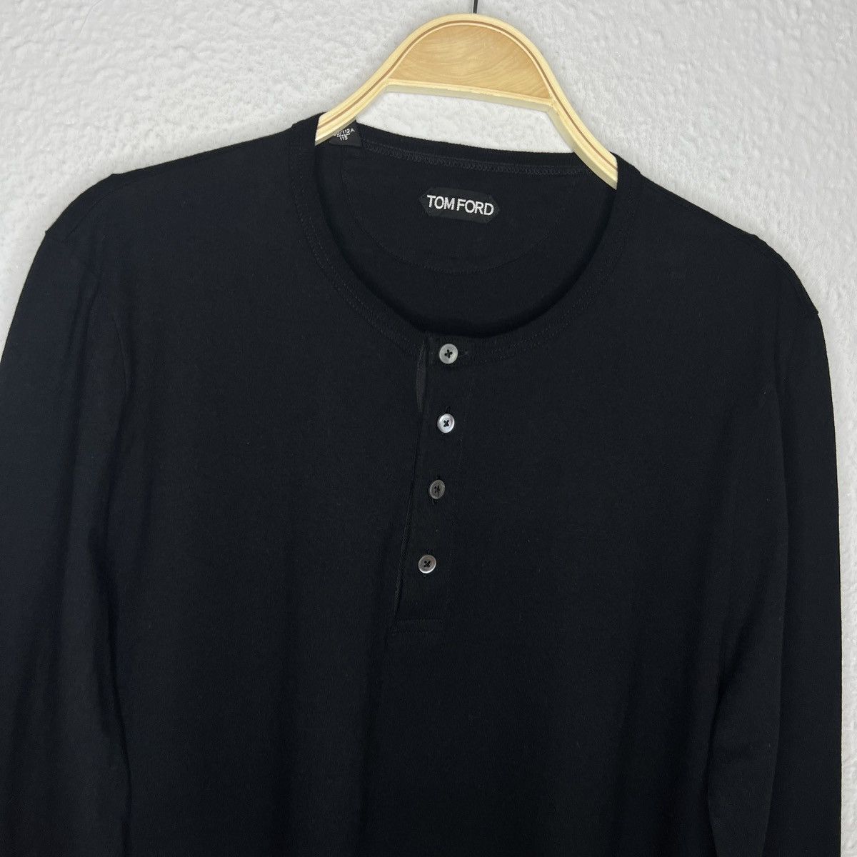 Tom Ford Tom Ford Long Sleeve Tshirt Tee Black Logo Classic Basic Size US XL / EU 56 / 4 - 4 Thumbnail