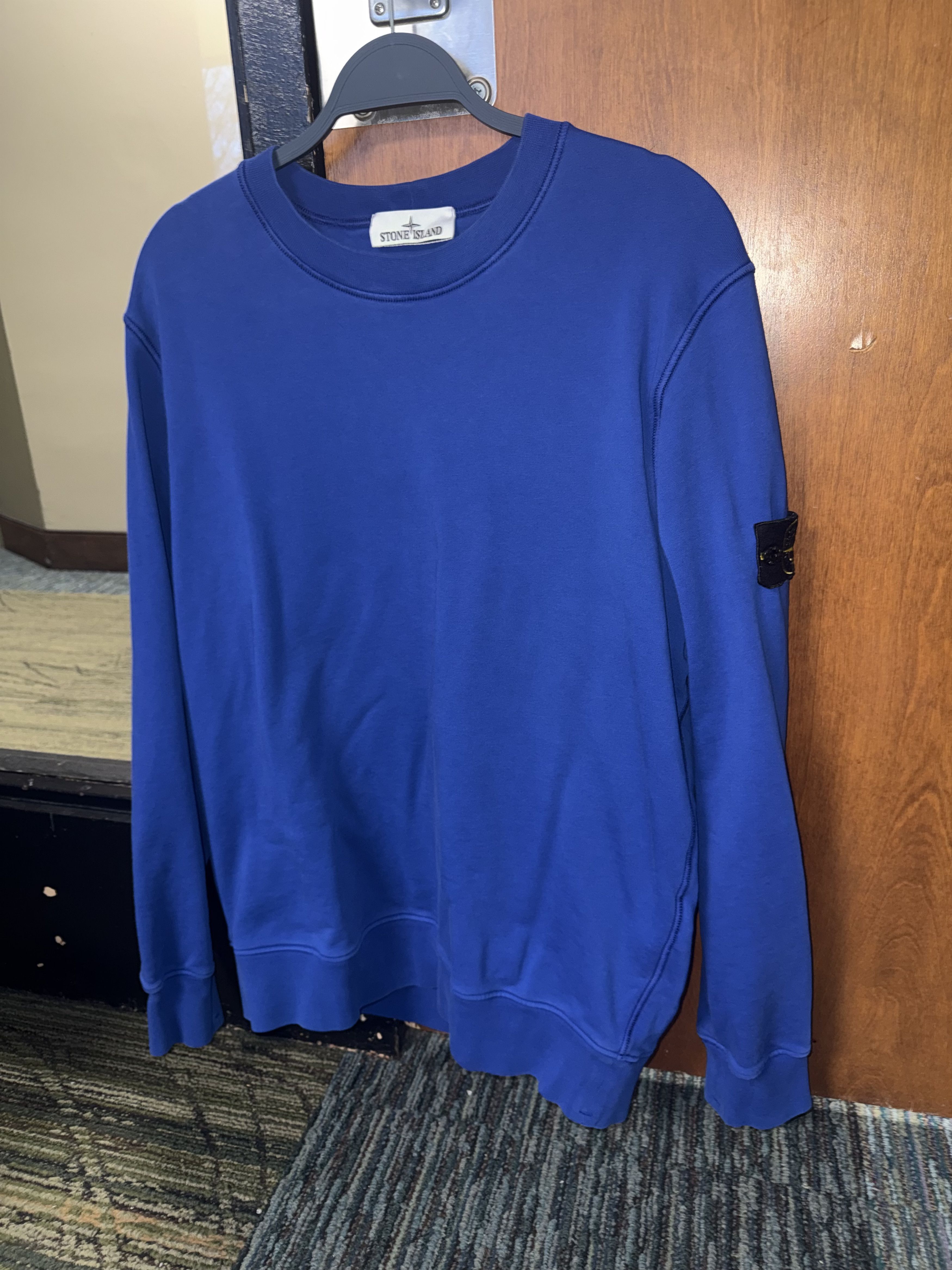 Stone Island Stone Island Crewneck Sweatshirt - Royal Blue Size US L / EU 52-54 / 3 - 2 Thumbnail