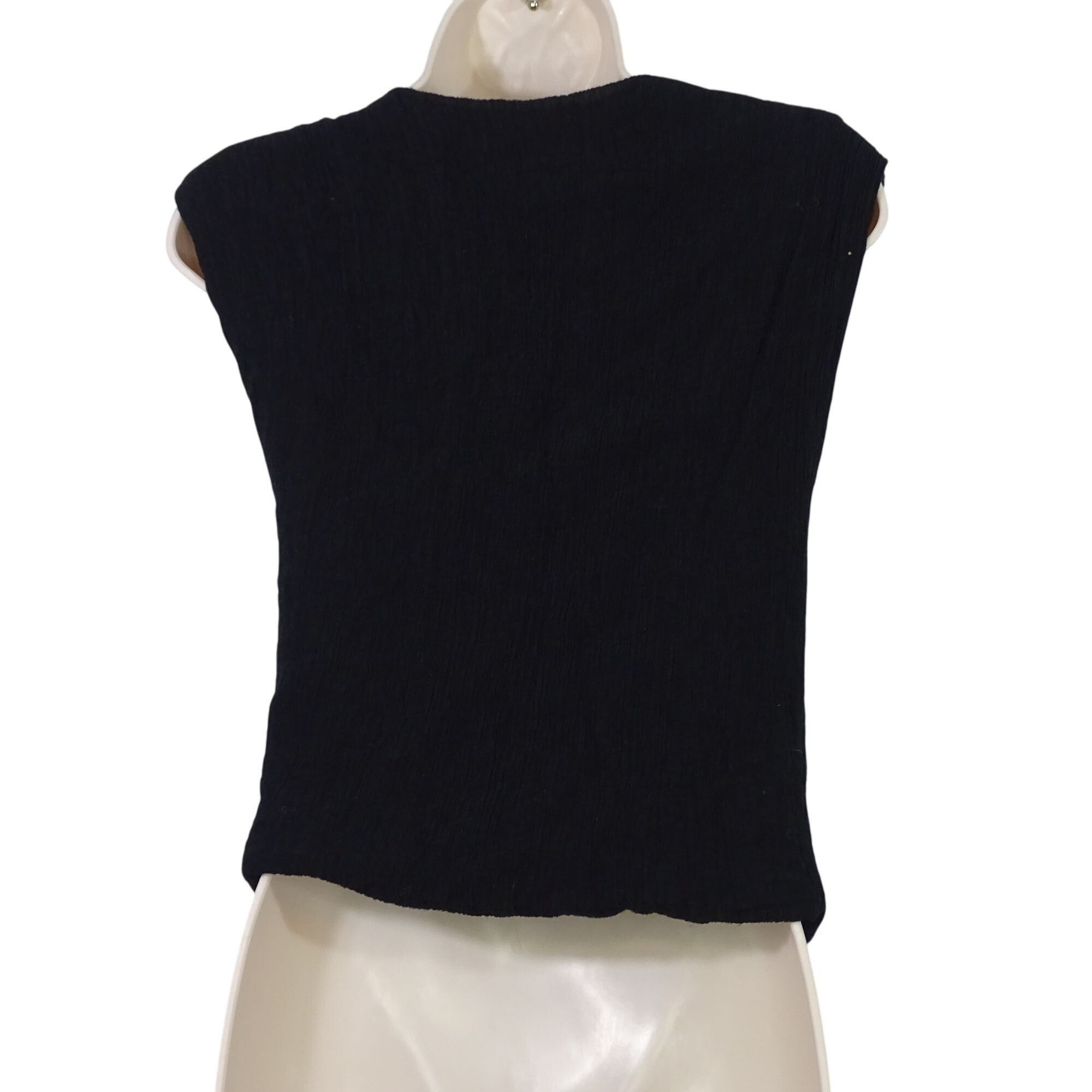 Other Lush Black Crinkle Sleeveless V-Neck Top Women Size S Casual Size S / US 4 / IT 40 - 3 Thumbnail