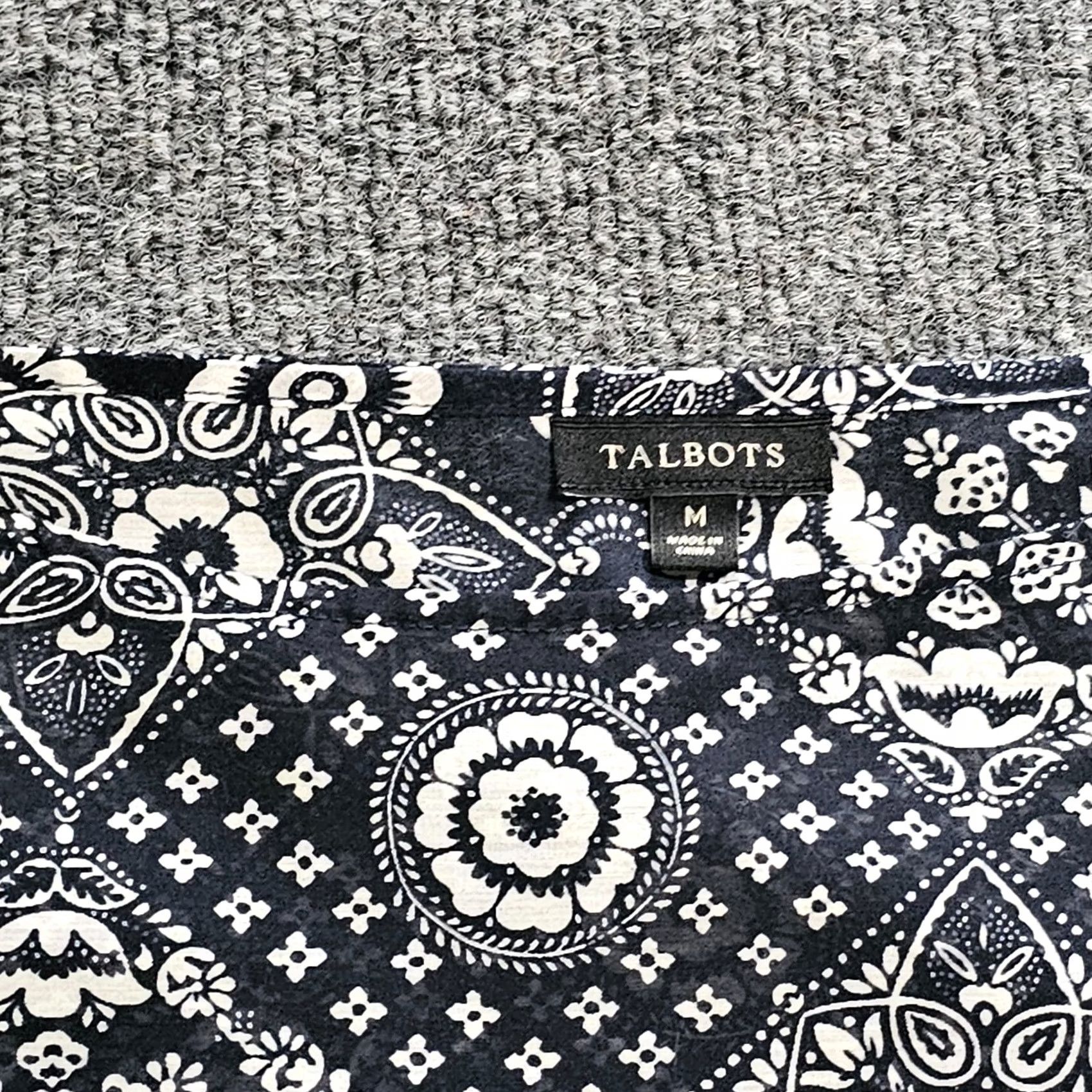Talbots Talbots Tunic Blouse Women Medium Blue White Bandana Paisley Nautical Casual Career Size M / US 6-8 / IT 42-44 - 3 Thumbnail