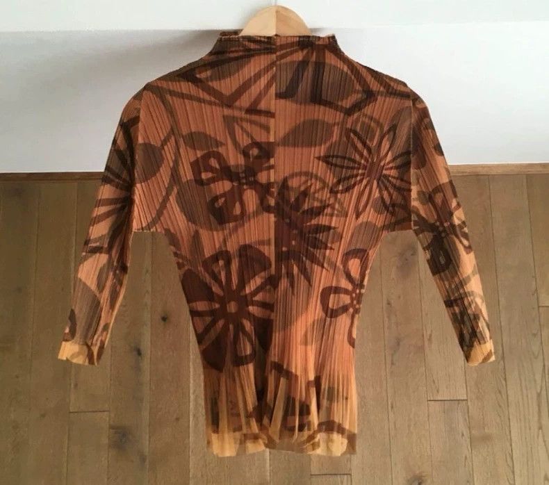 Issey Miyake Issey Miyake size:3 A retro brownish-red and black floral Size S / US 4 / IT 40 - 2 Thumbnail