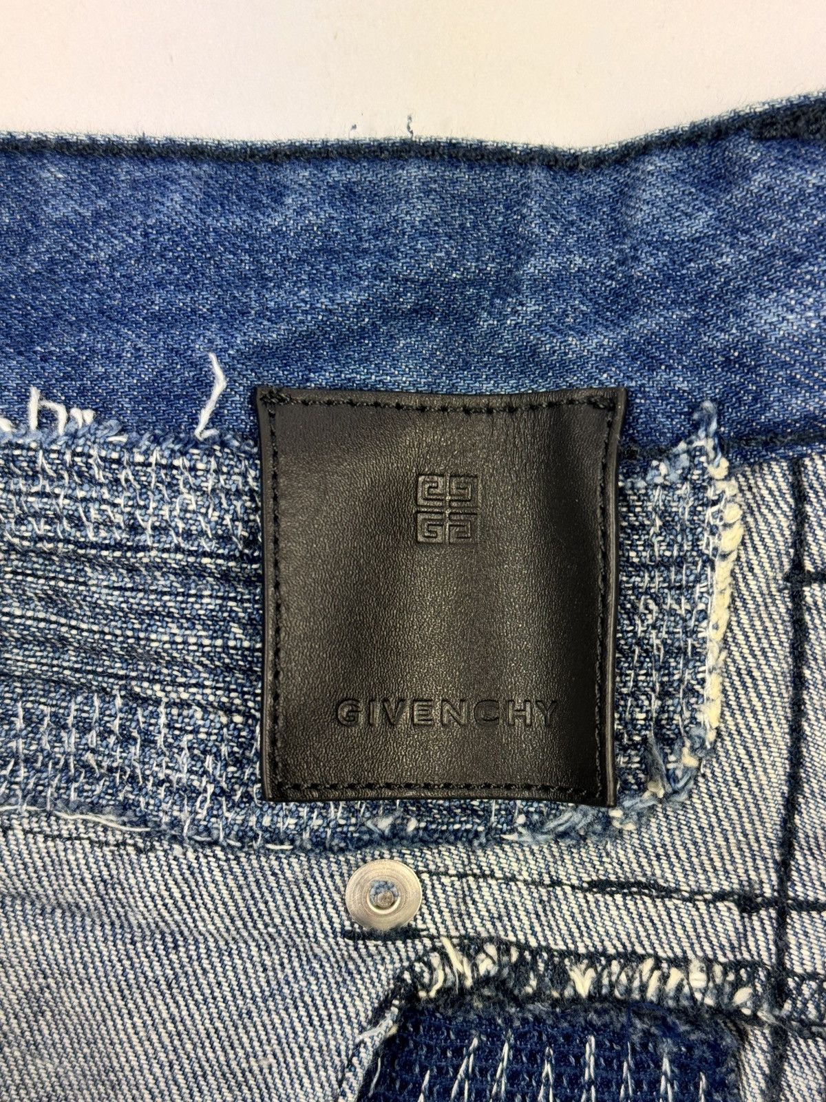 Givenchy BY MATHEW WILLIANS DISTRESSED SLIM FIT JEANS Size US 34 / EU 50 - 5 Thumbnail