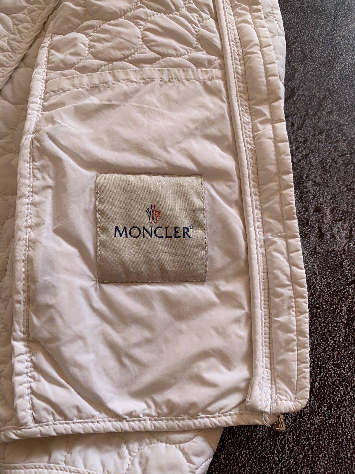 Moncler Moncler Quilted Women’s White Jacket S size Size S / US 4 / IT 40 - 12 Thumbnail