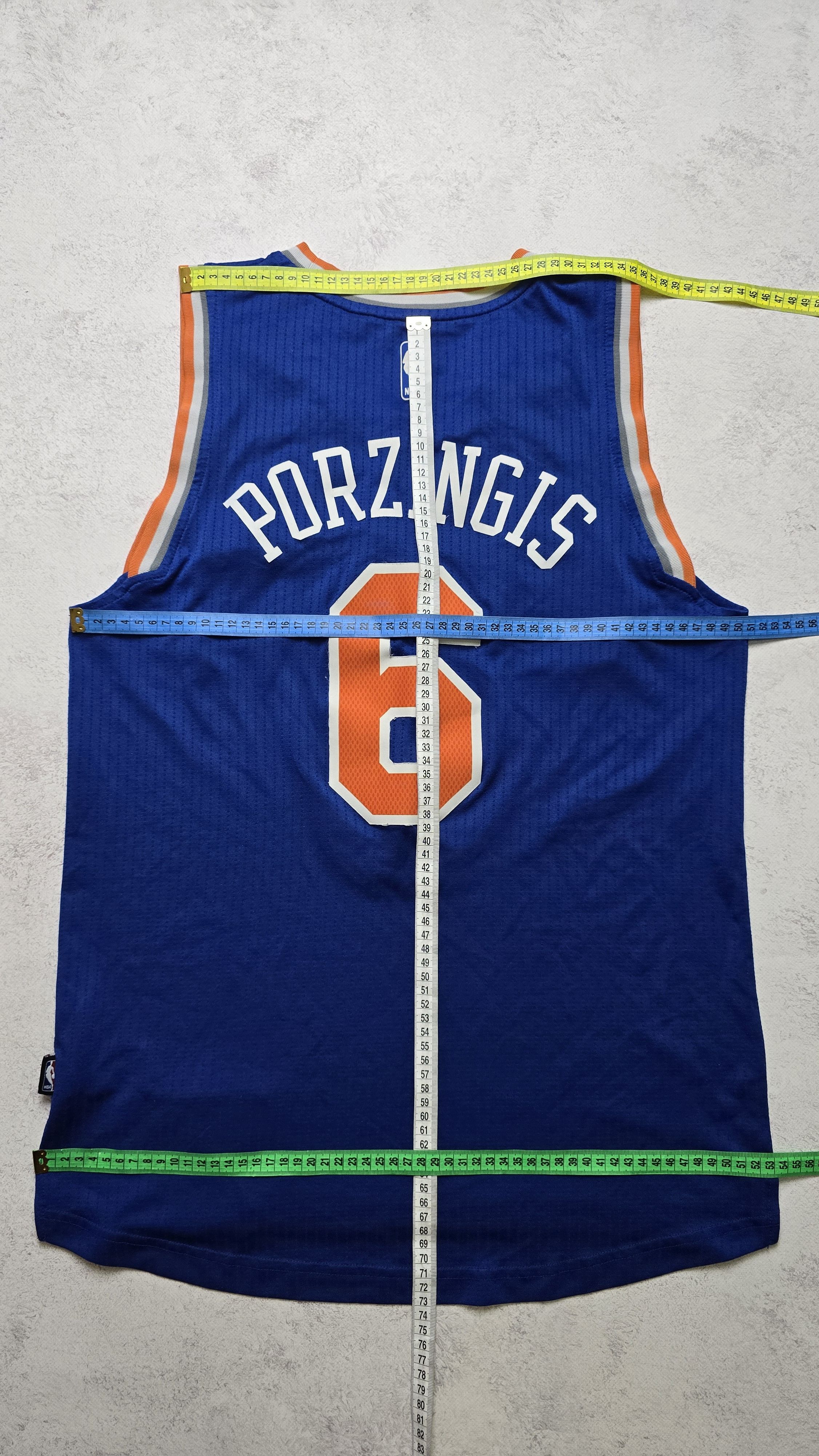 Adidas Adidas Swingman New York Knicks Kristaps Porzingis #6 Jersey Size US M / EU 48-50 / 2 - 3 Thumbnail