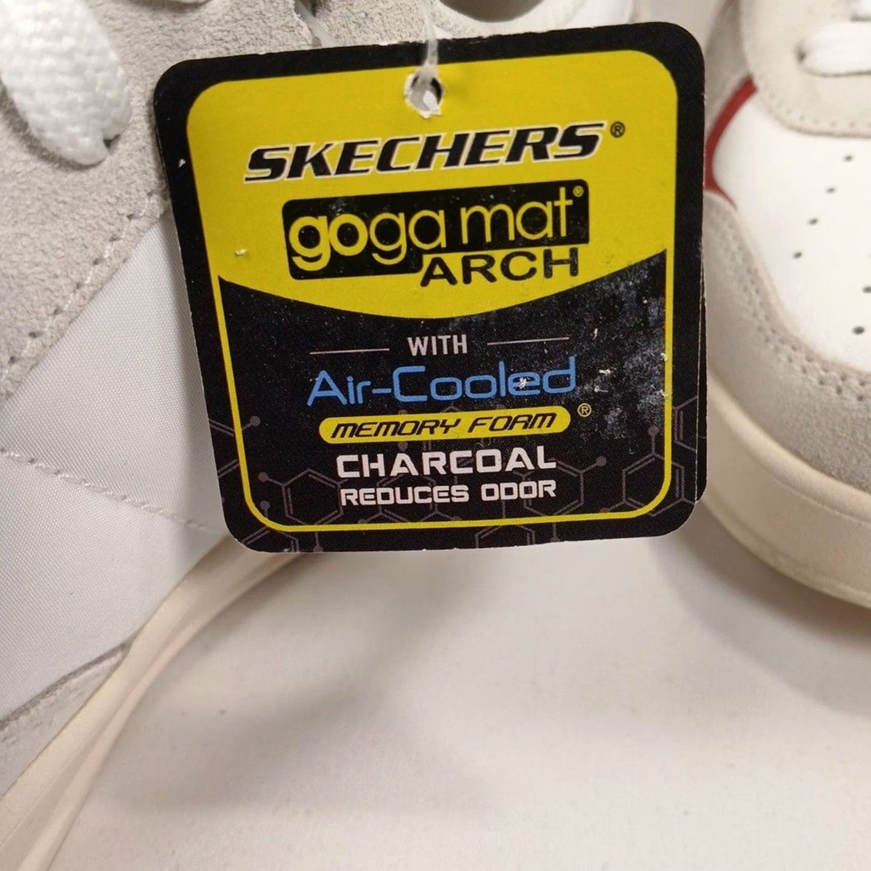 SKECHERS SKECHERS Mens White Red Sneakers Size 10 Low Top Casual Street Shoes NWOB Size US M / EU 48-50 / 2 - 7 Thumbnail