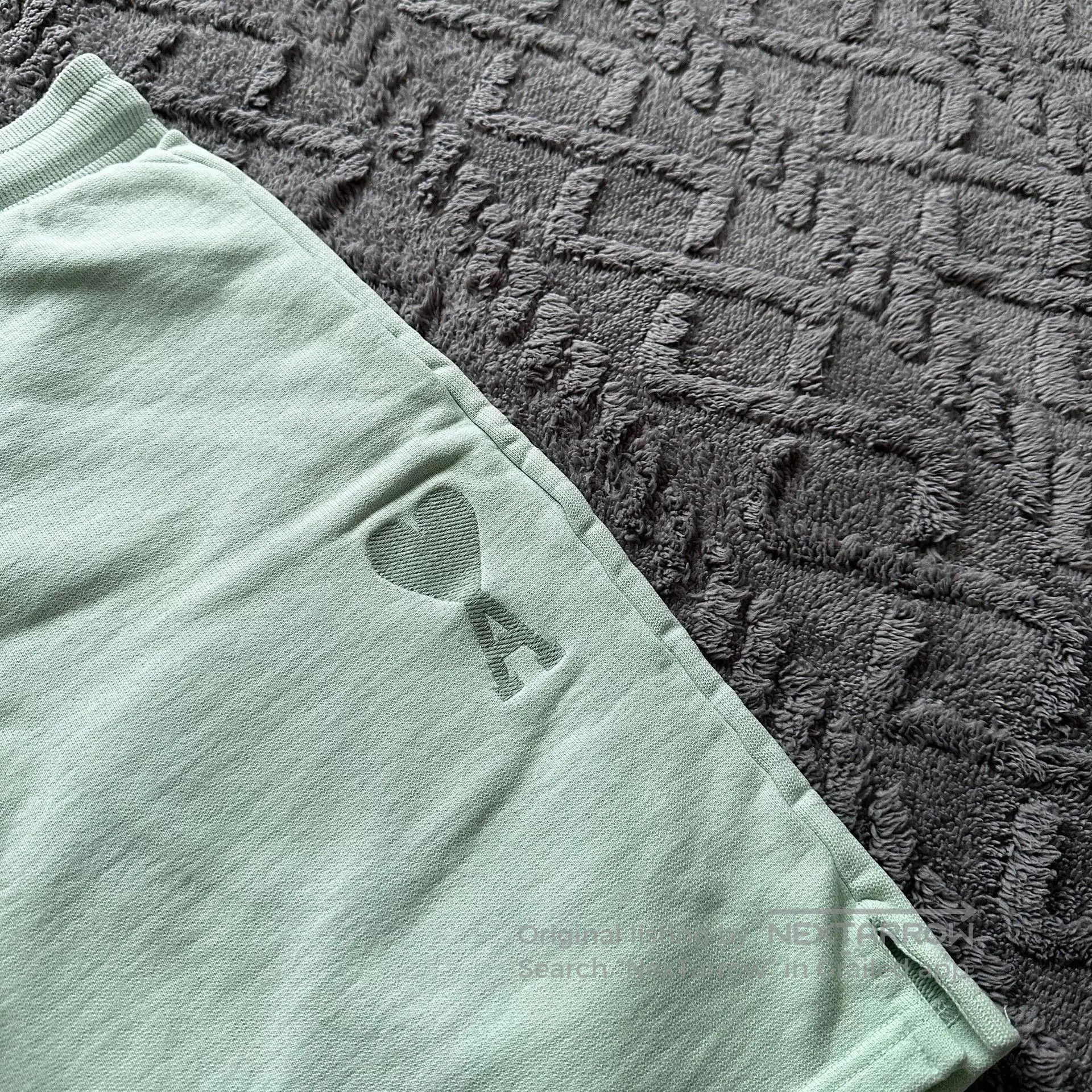 AMI Mint Green Heart Embroidered Shorts. Size US 28 / EU 44 - 3 Thumbnail