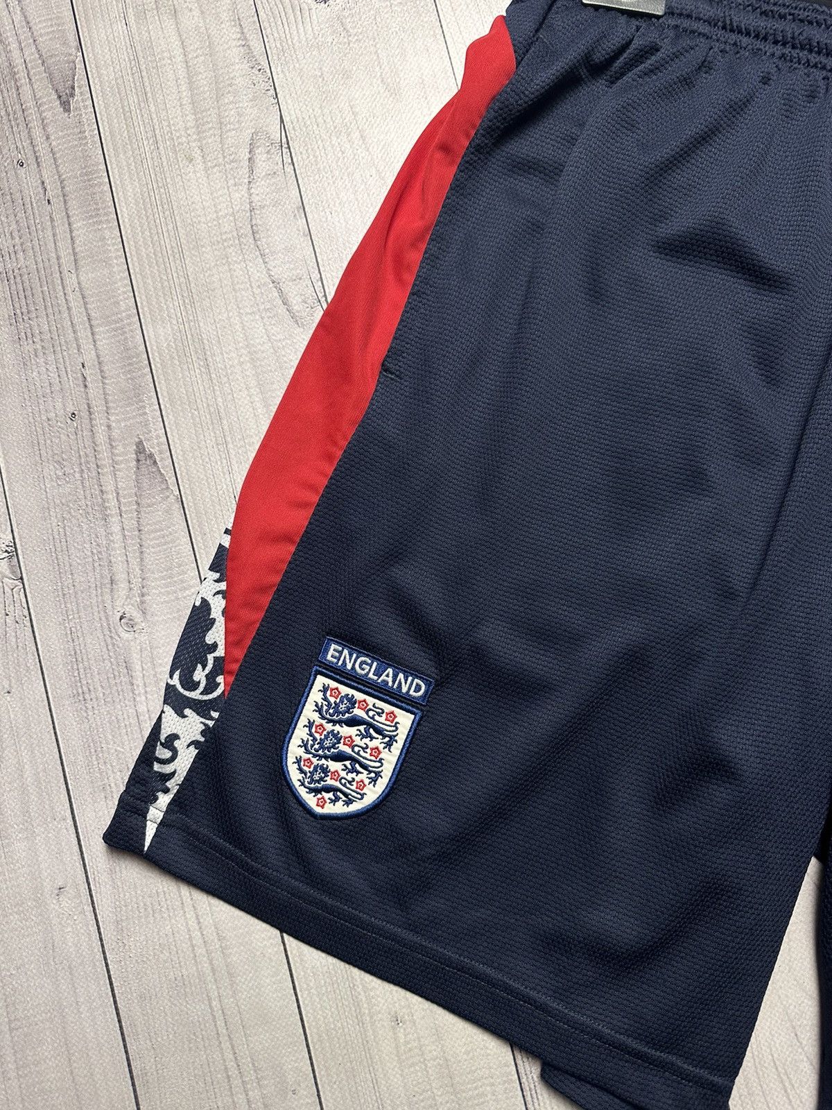 Umbro × Vintage Vintage Umbro England soccer shorts size XL/XXL Size US 38 / EU 54 - 2 Thumbnail