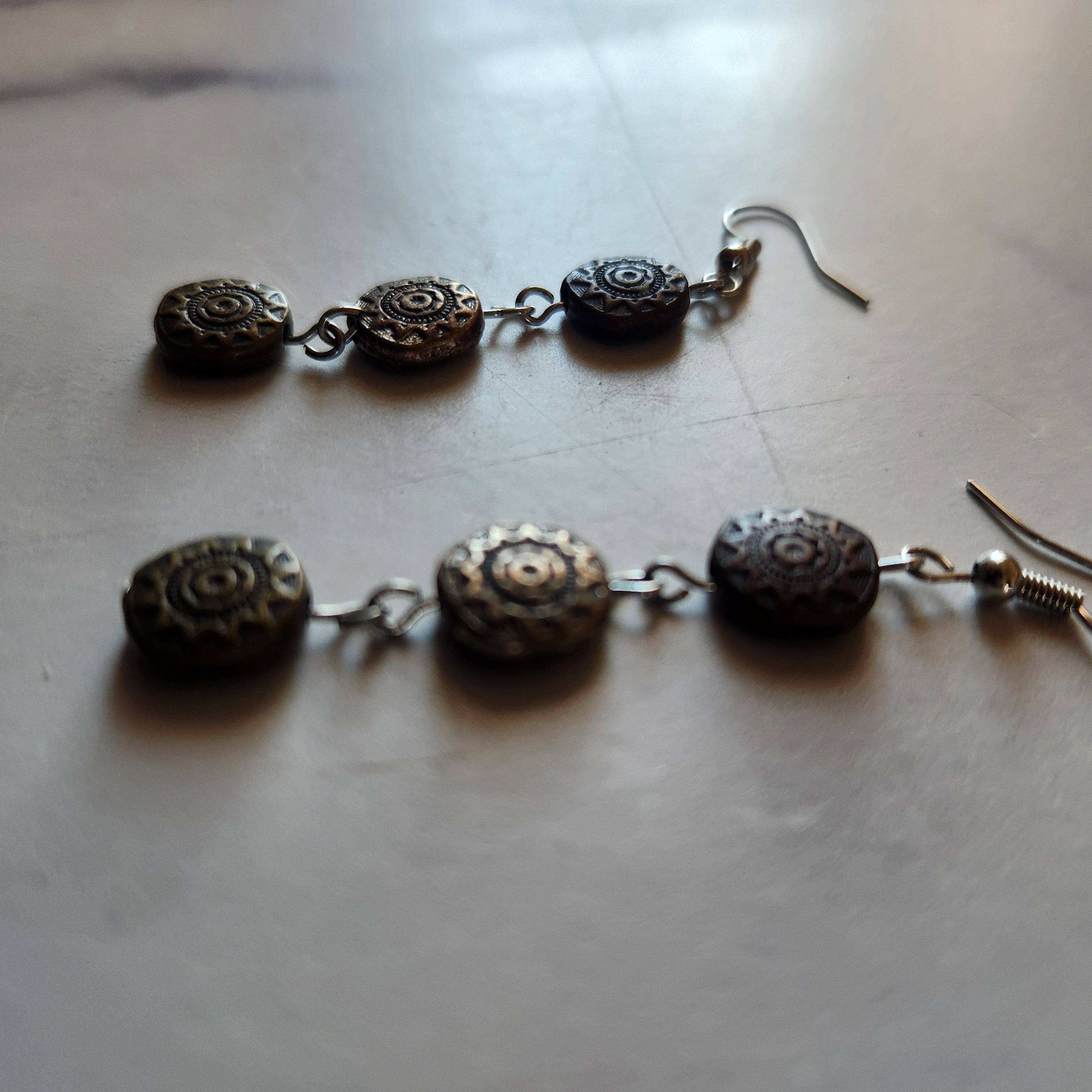 Modern Amusement Swirl twirl 3 small coin earrings silver Size ONE SIZE - 3 Thumbnail