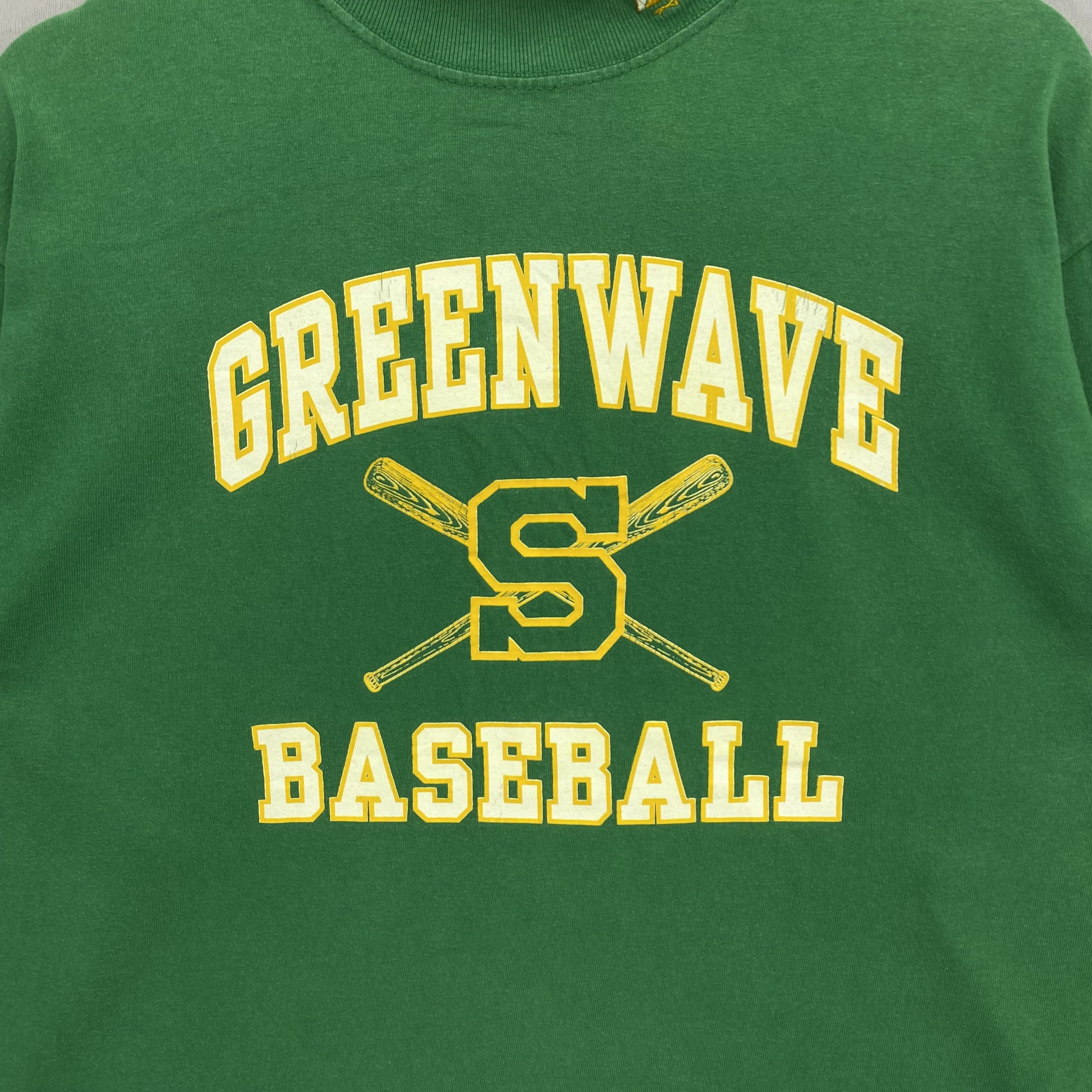 Vintage Vintage 90s Tulane Green Wave Football T-Shirt Crewneck Tee Size US L / EU 52-54 / 3 - 2 Thumbnail