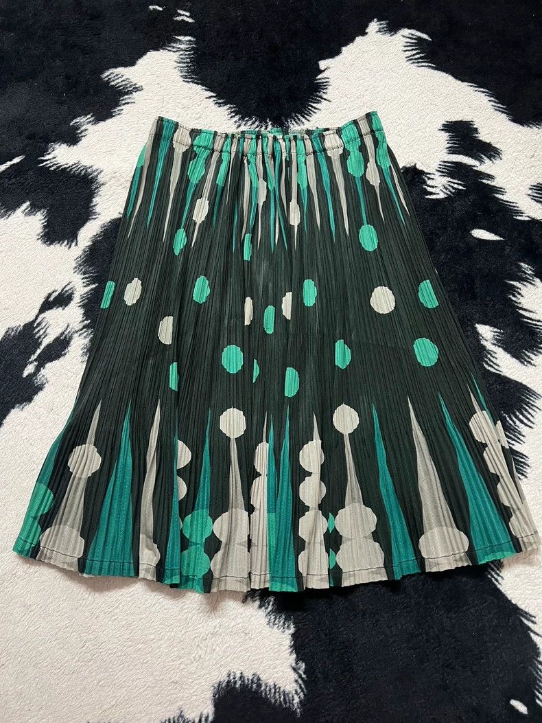 Issey Miyake Issey Miyake size:5 Green polka dot skirt Size 42" / US 20 - 7 Thumbnail
