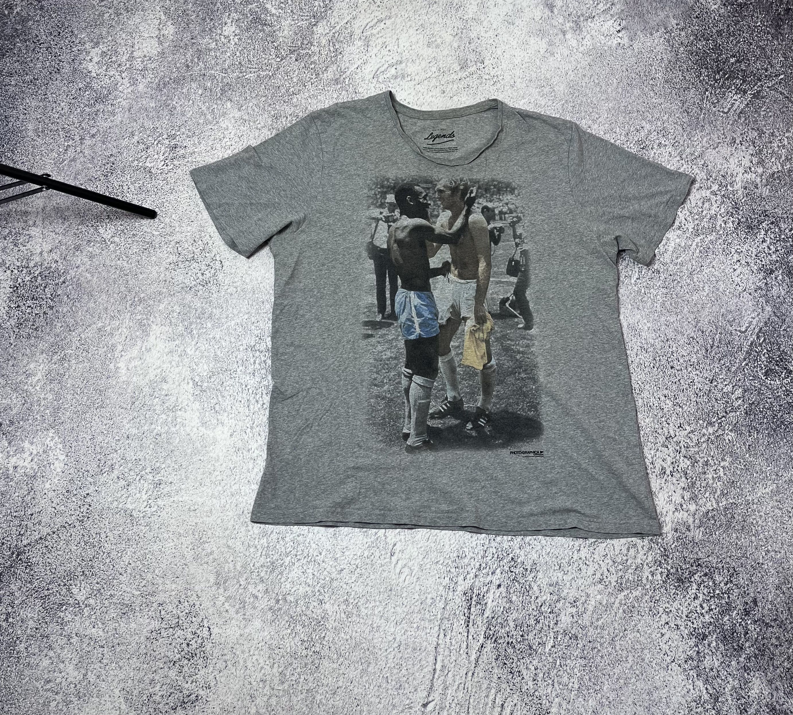 Japanese Brand VINTAGE MEN T-SHIRT RETRO PHOTO PELE SIZE XXL Size US XXL / EU 58 / 5 - 1 Thumbnail