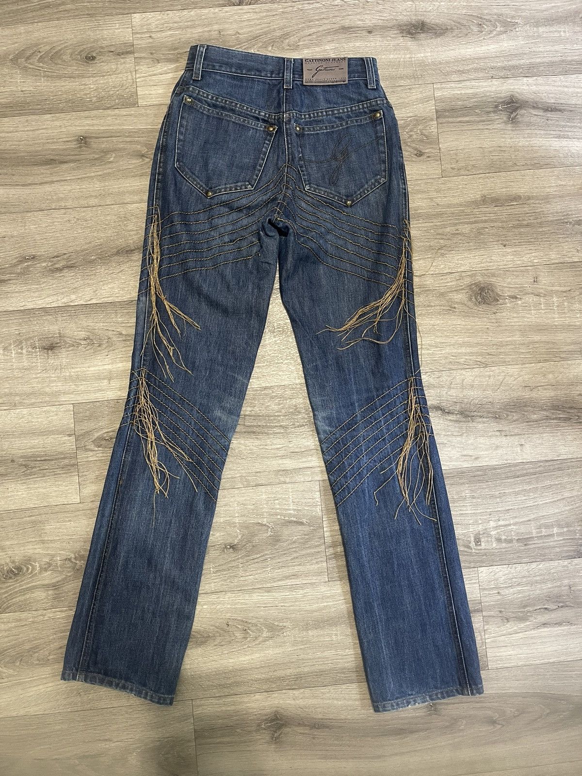 Gattinoni jeans store