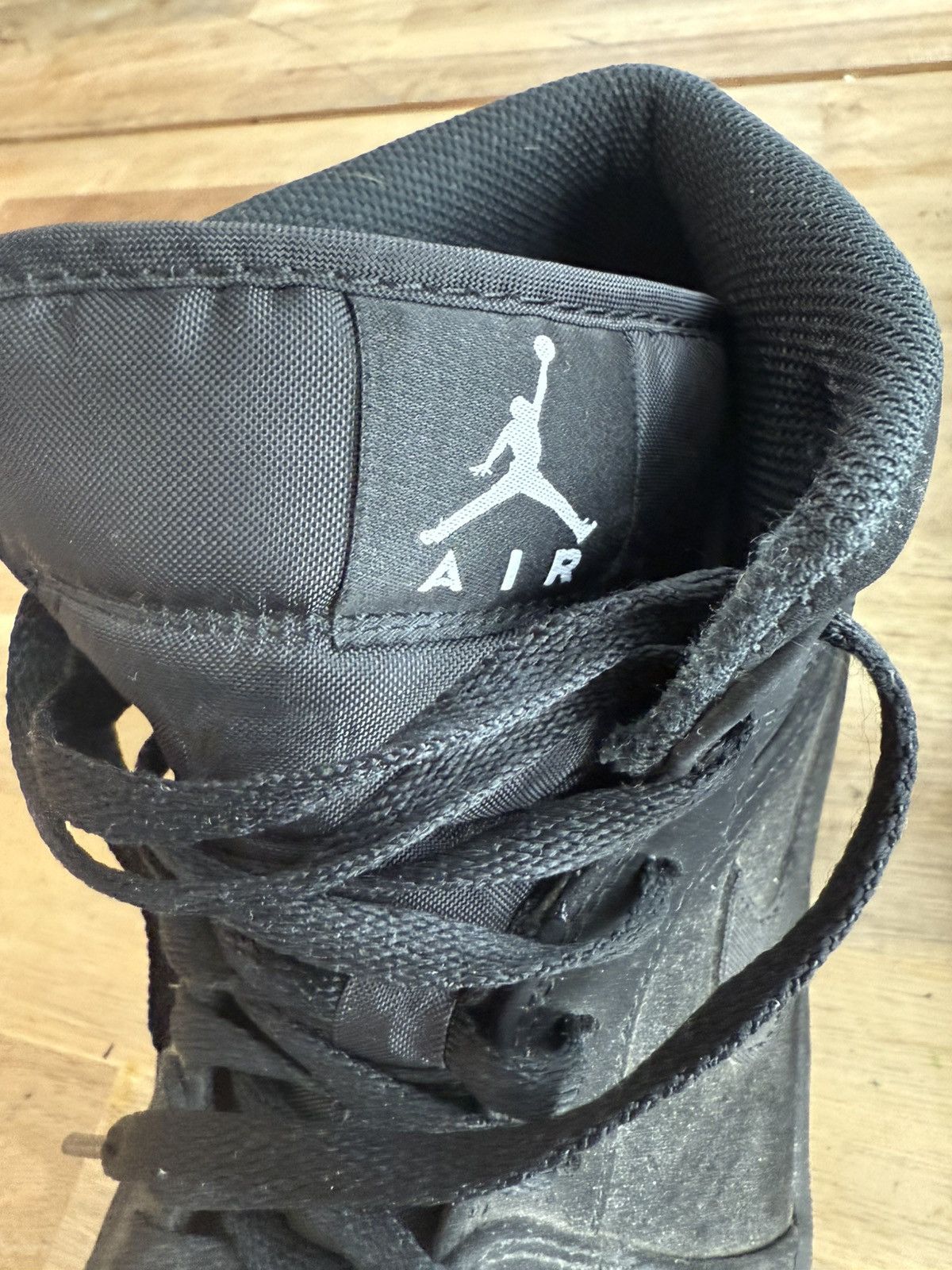Jordan Brand × Nike Monochrome all black Jordan 1 Size US 12 / EU 45 - 8 Thumbnail