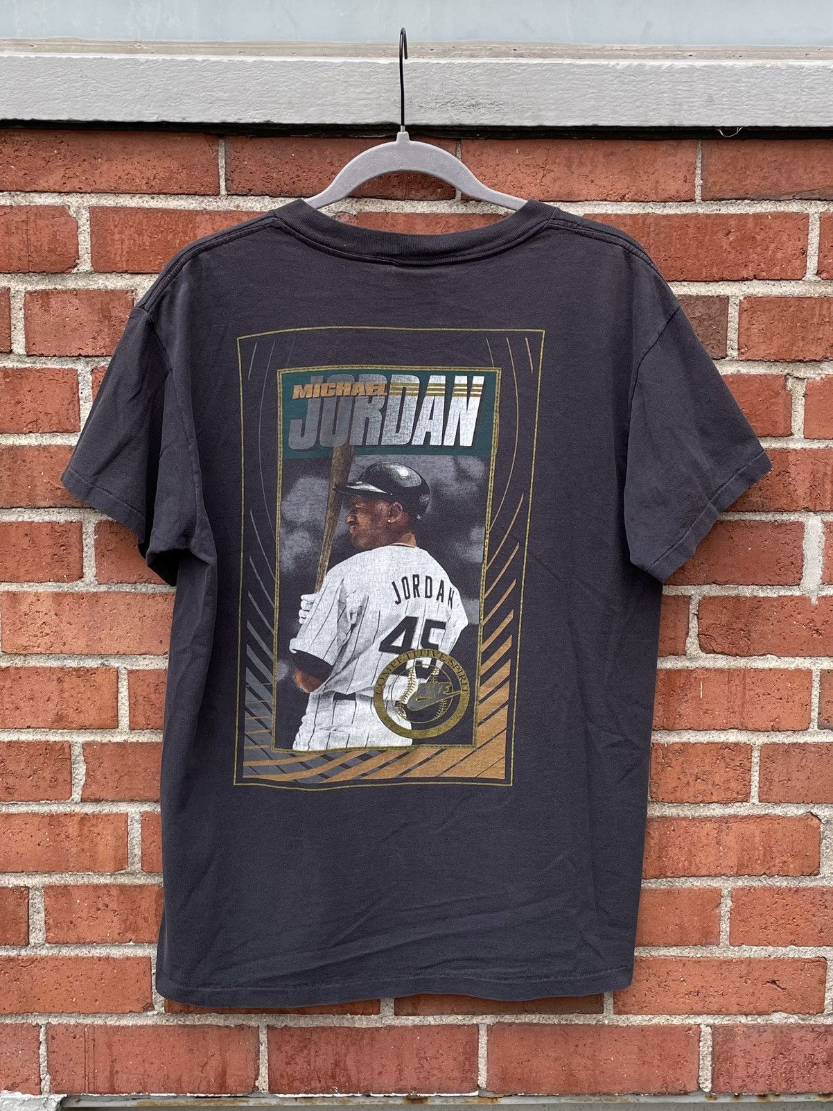 Nike 90s nike michael jordan chicago white sox baseball t shirt Size US L / EU 52-54 / 3 - 4 Thumbnail