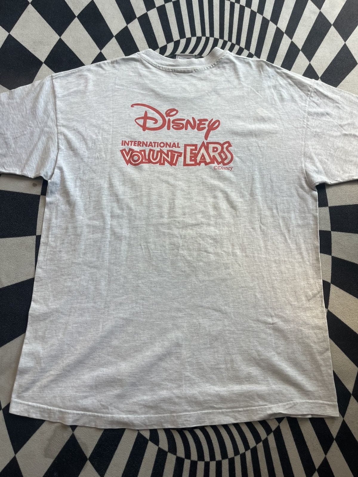 Disney Vintage Disney International VOLOUNT EARS 90’s Tshirt Size US XL / EU 56 / 4 - 9 Thumbnail