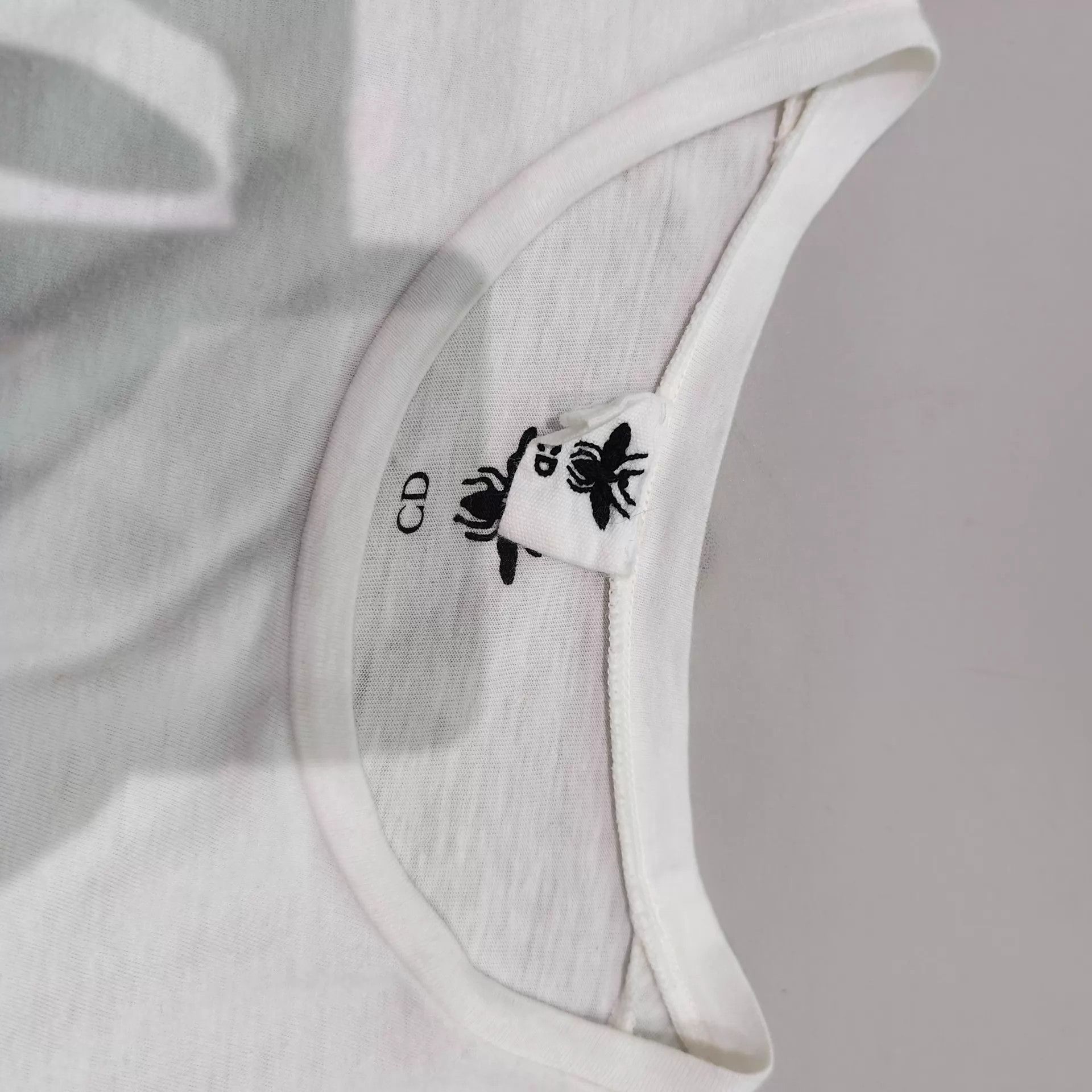 Dior Dior 8 Short Sleeve Tee, Collar Bee Embroidery, S, 99 New Size S / US 4 / IT 40 - 3 Thumbnail