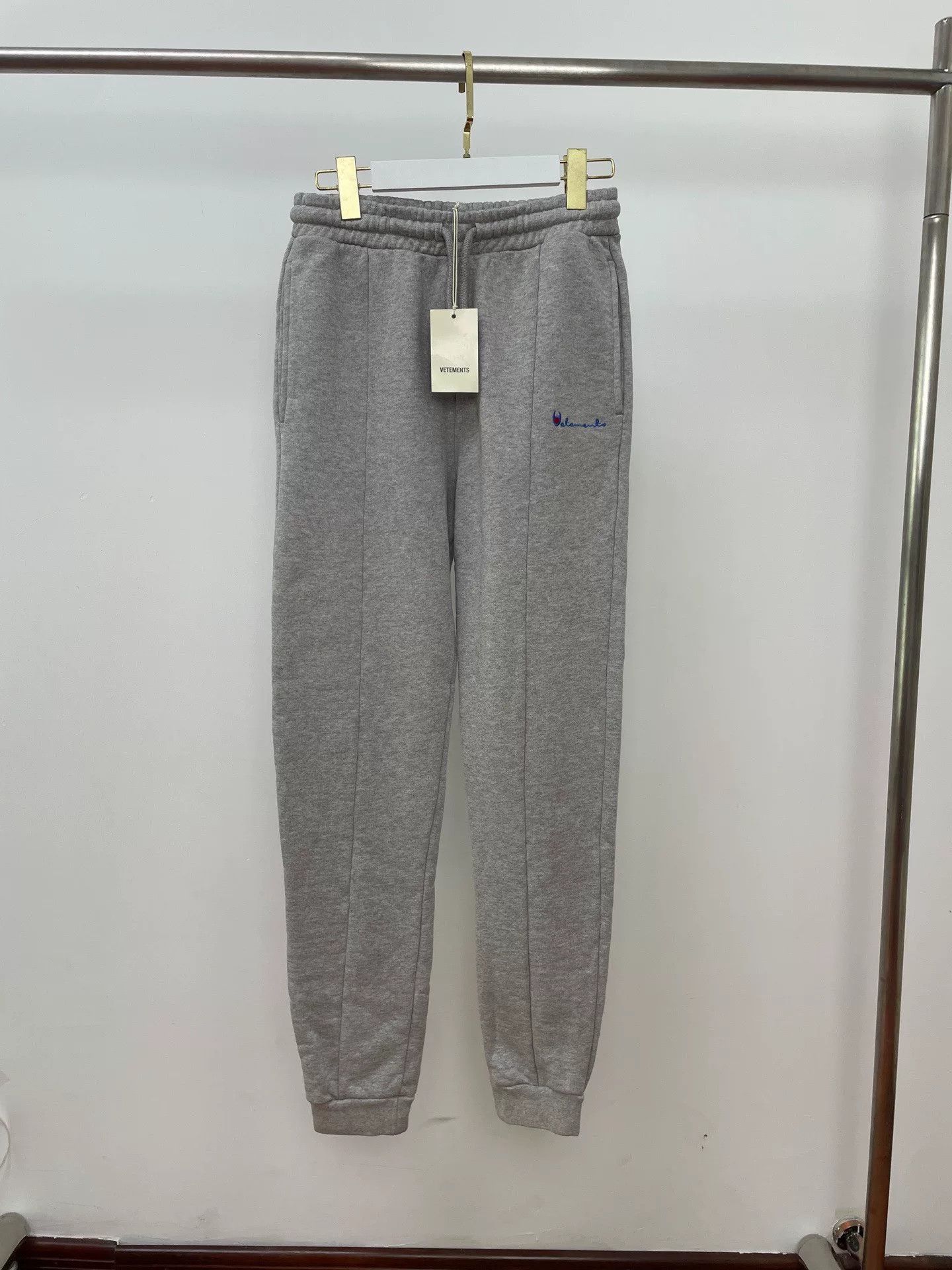 Vetements 16SS Demna Irregular Sweatpants