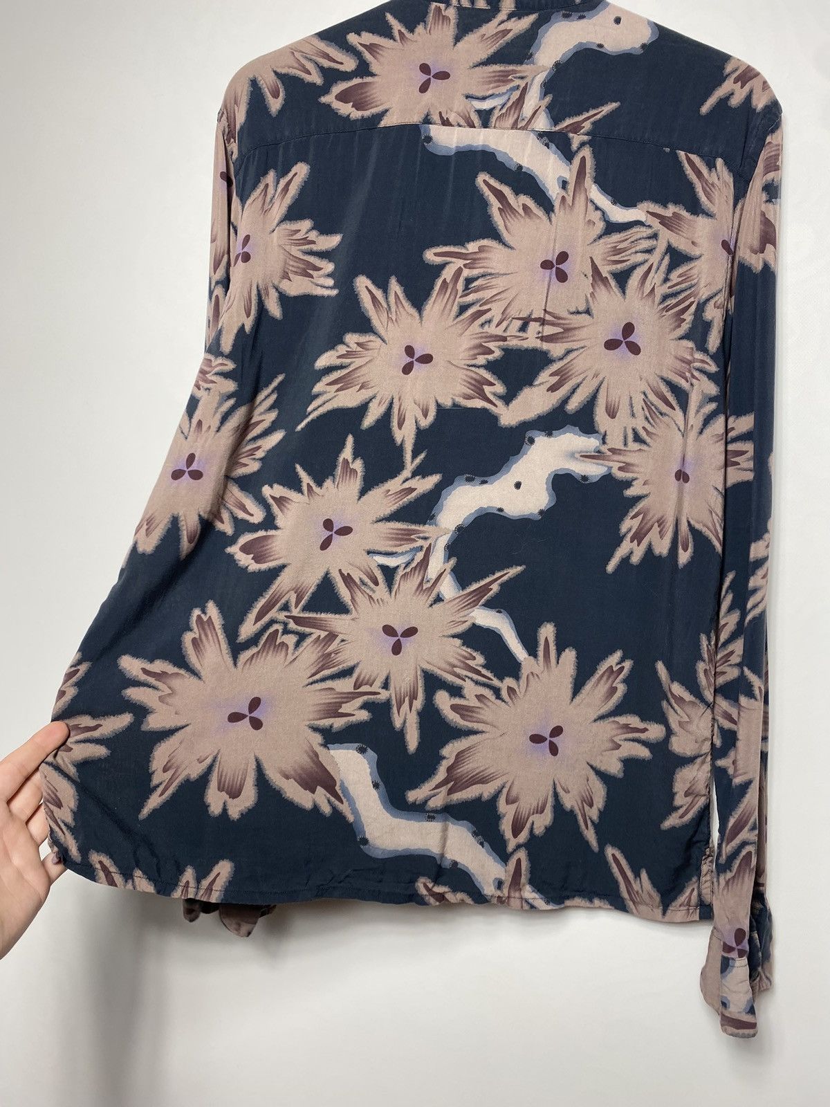 Allsaints Allsaints 100% Viscose Printed Shonto Ls Shirt Size US L / EU 52-54 / 3 - 13 Thumbnail