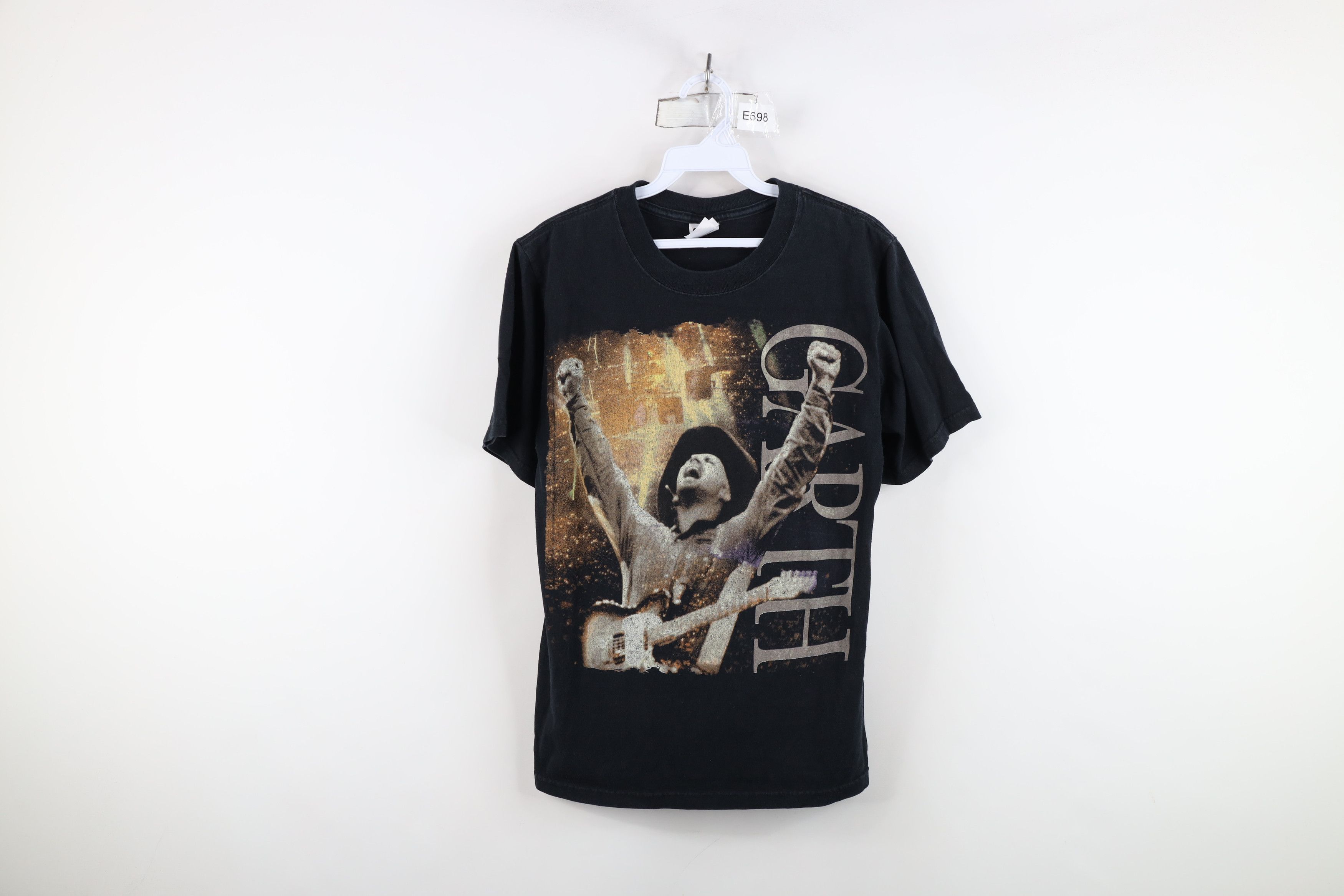 Vintage Vintage Y2K 2007 Tour Garth Brooks Band Short Sleeve T-Shirt Size US S / EU 44-46 / 1 - 1 Thumbnail