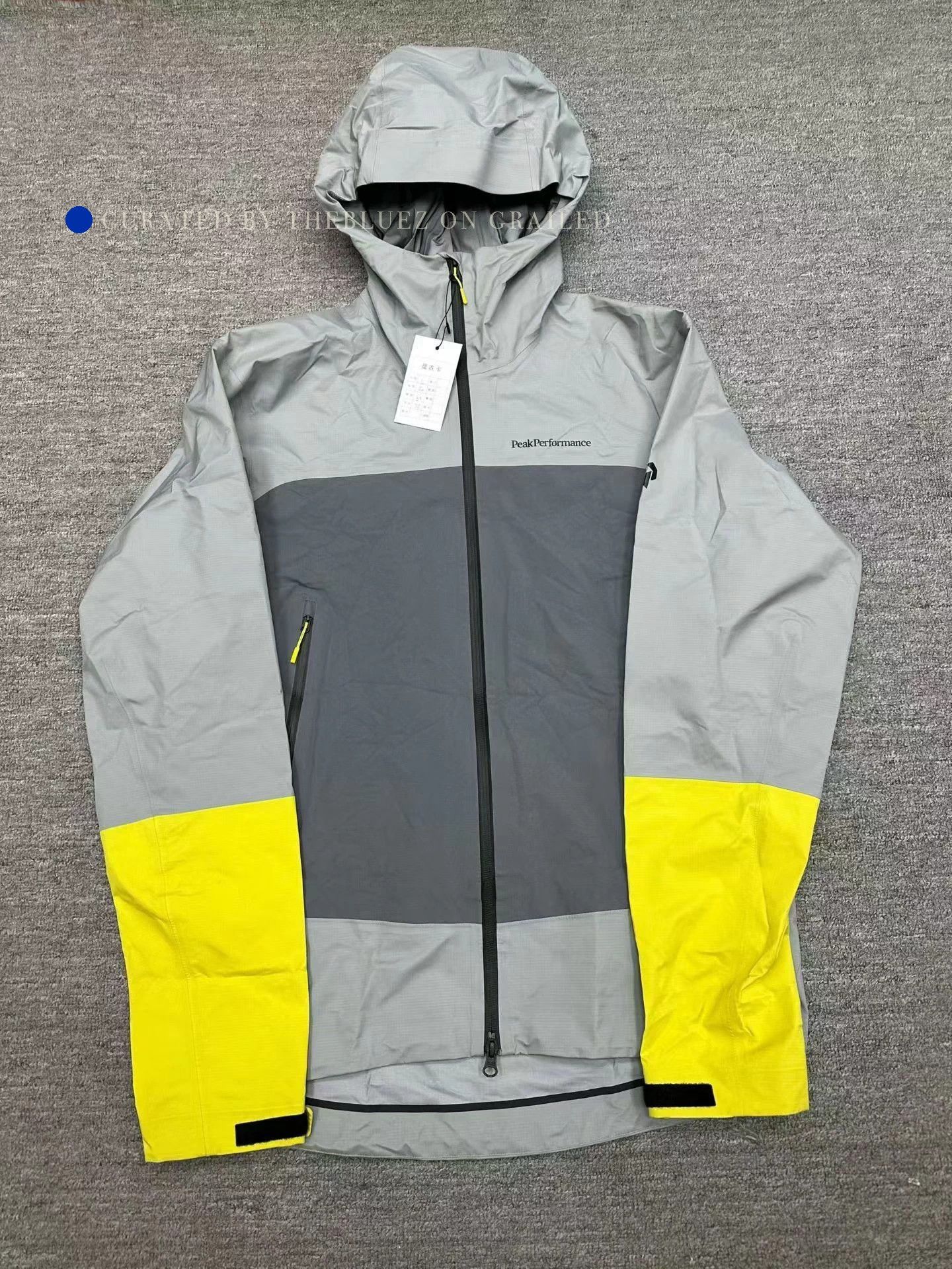 Peak Performance Color-Blocked Tech Light Jacket Size US L / EU 52-54 / 3 - 1 Thumbnail
