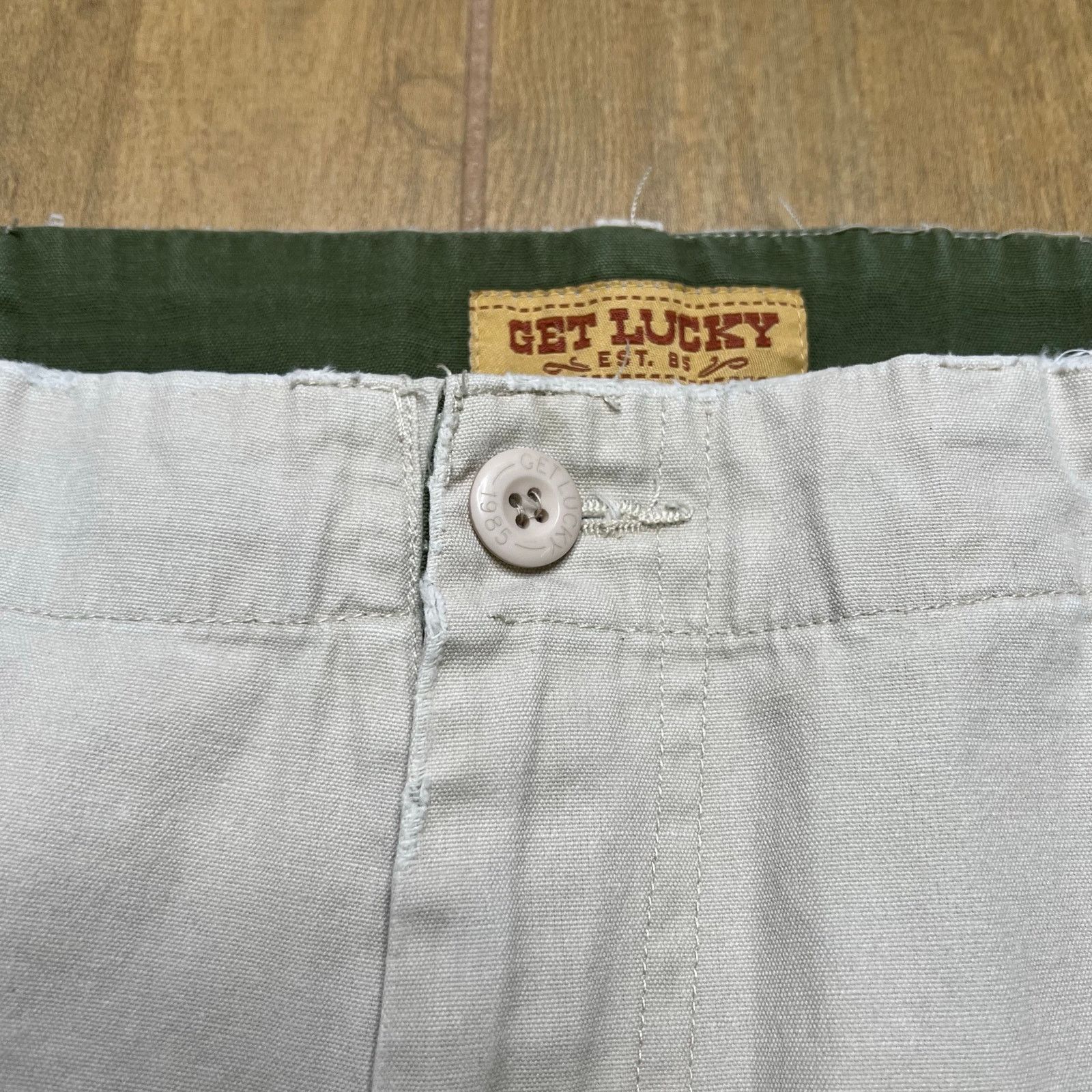 Vintage Y2K Get Lucky Men Shorts Sz 34 baggy loose Size US 34 / EU 50 - 11 Thumbnail