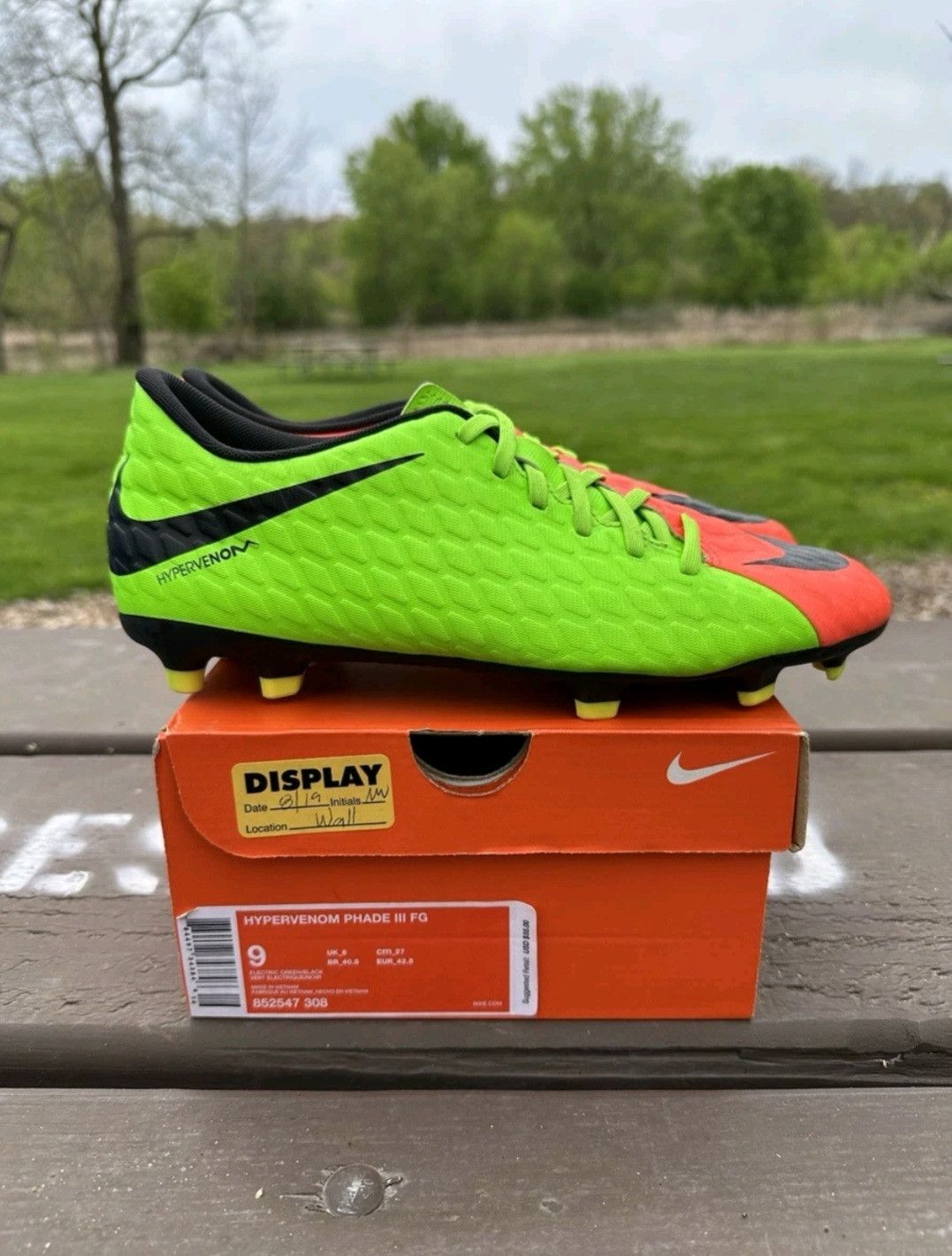 Nike Nike Hypervenom Phade 3 FG Electric Green / Black Size 9 Men Size US 9 / EU 42 - 1 Thumbnail
