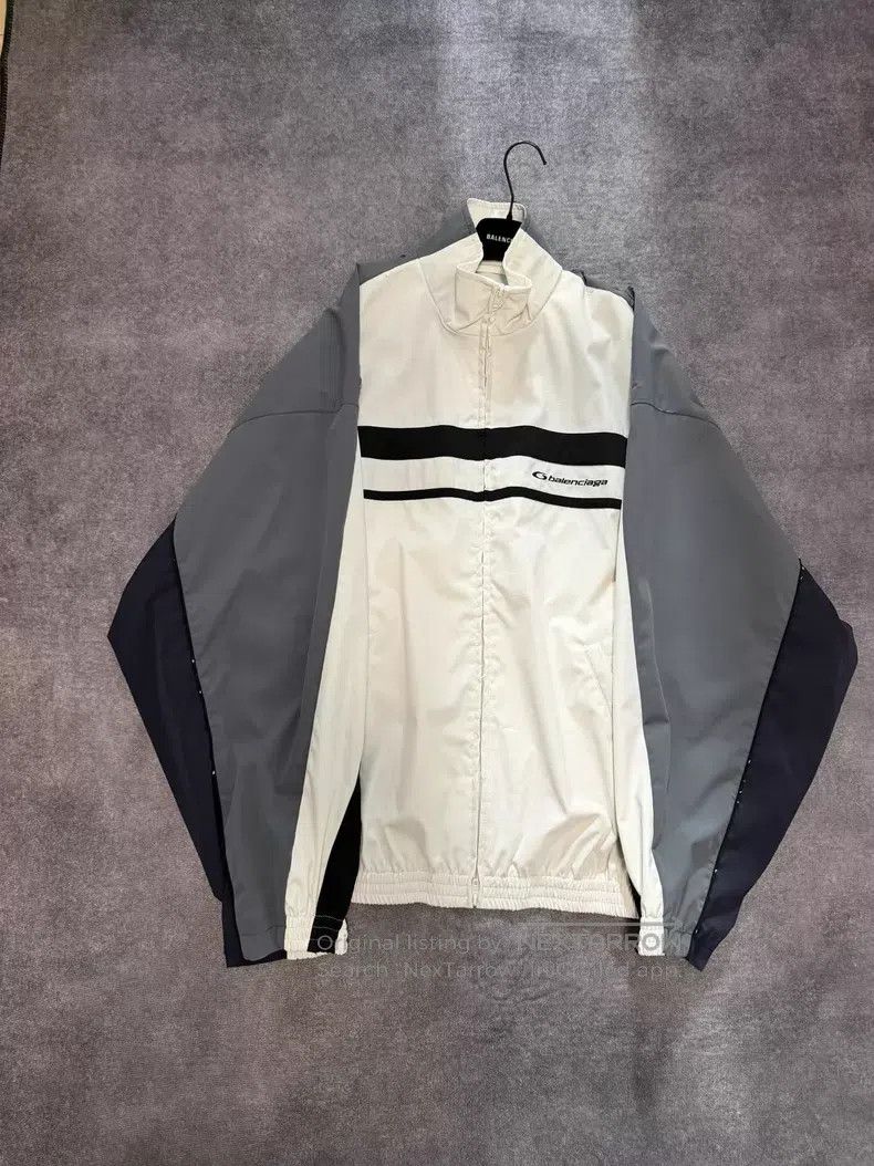 Balenciaga Balenciaga White and Grey Stretch Tech Fabric Sport Blende Size US S / EU 44-46 / 1 - 1 Thumbnail