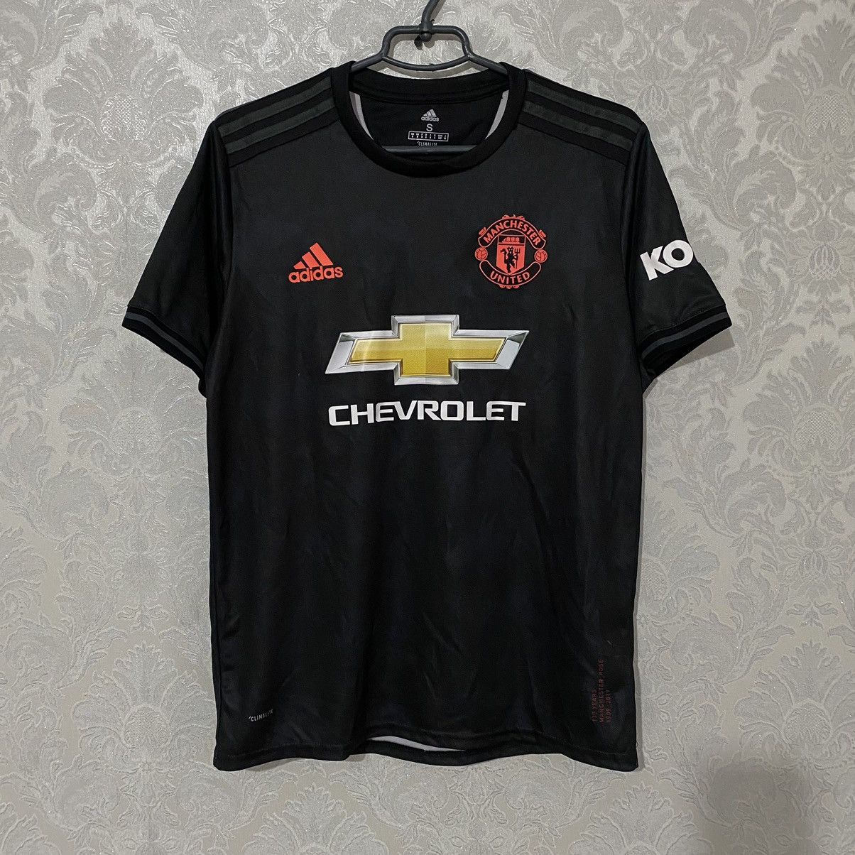 Vintage Adidas Manchester United Home Soccer Jersey 19/20 Size US S / EU 44-46 / 1 - 1 Thumbnail