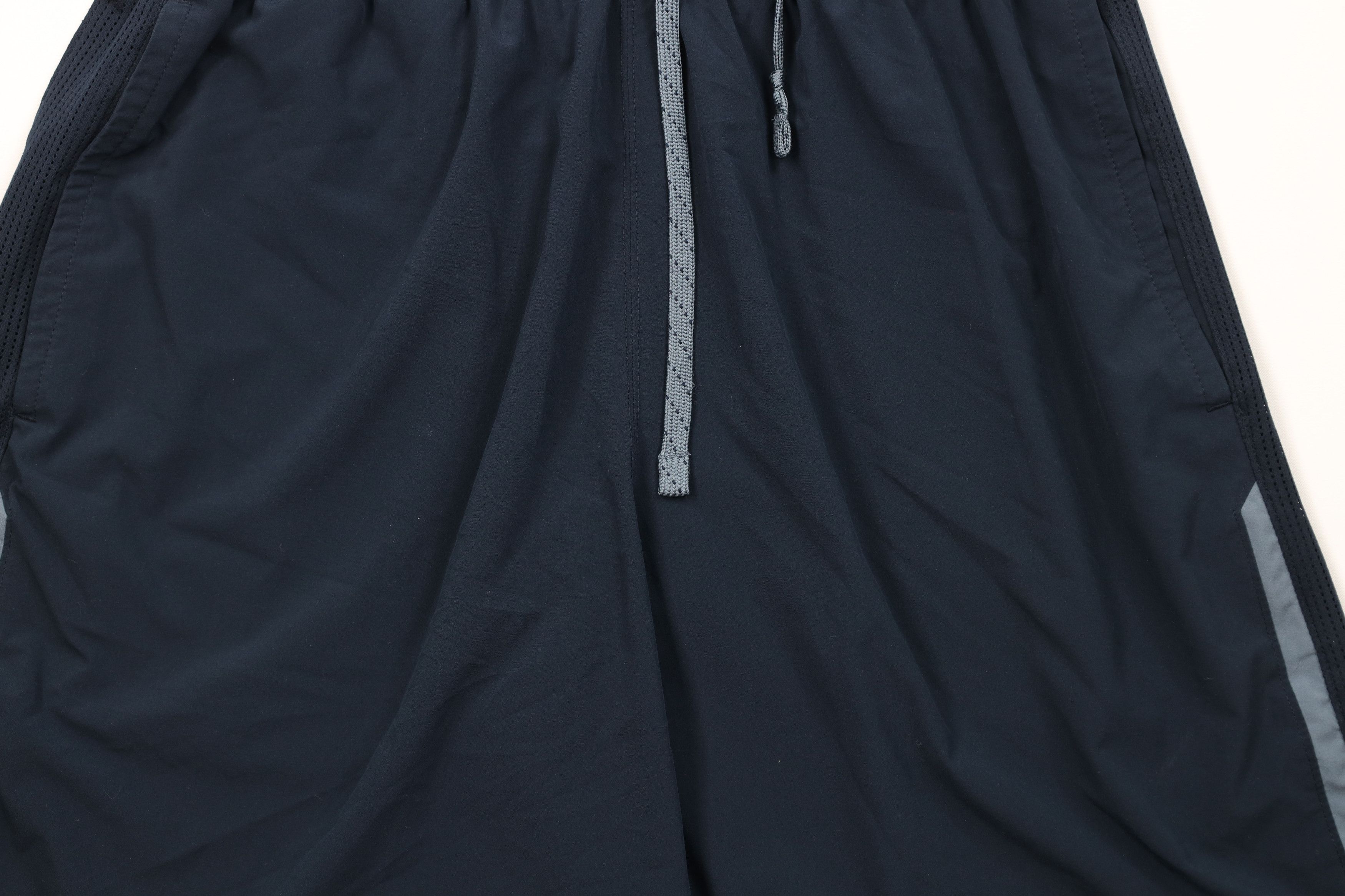Nike Nike Color Block Gym Training Basketball Shorts Navy Blue Size US 34 / EU 50 - 3 Thumbnail