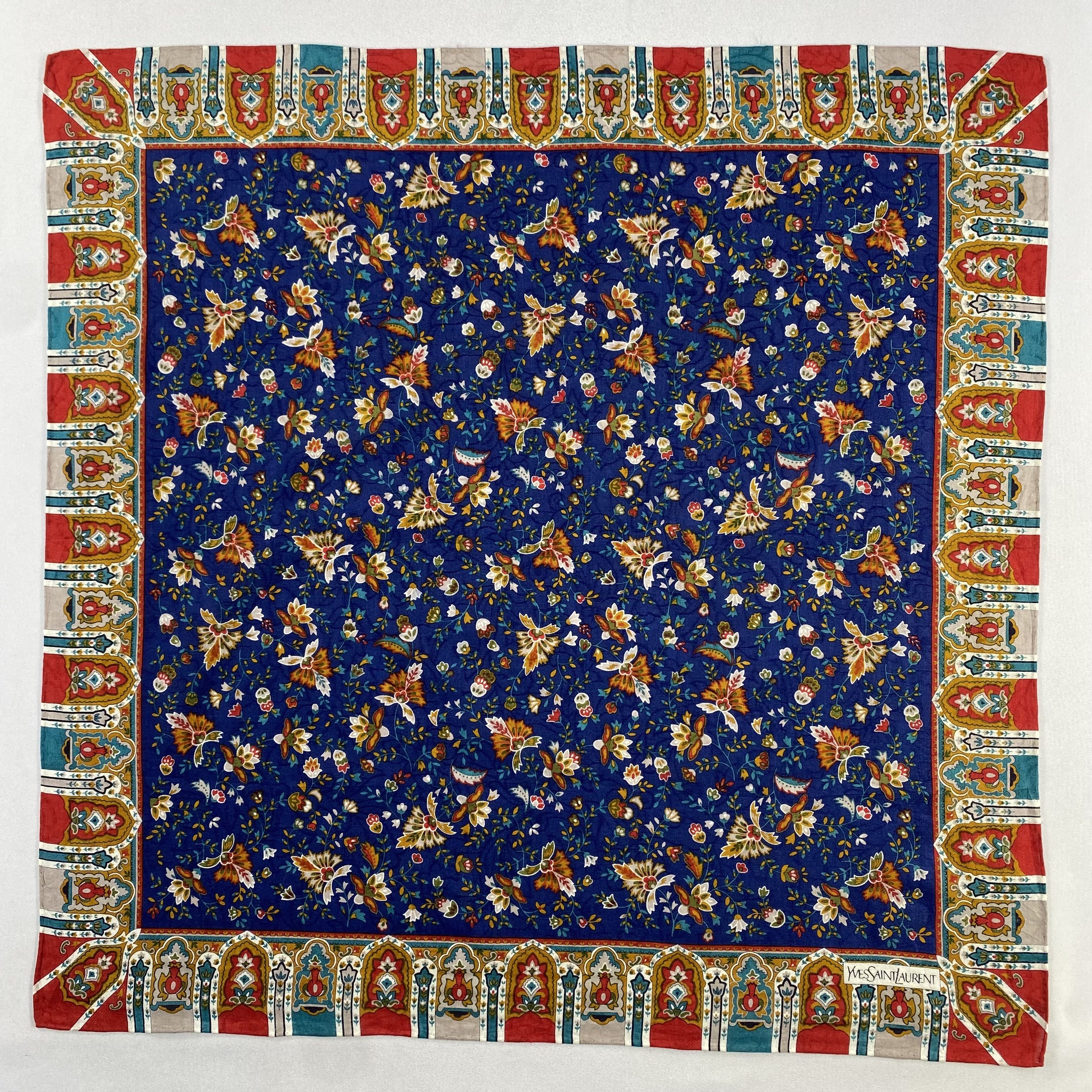 Vintage Yves Saint Laurent Handkerchief / Neckerchief / Bandana-972 Size ONE SIZE - 1 Thumbnail