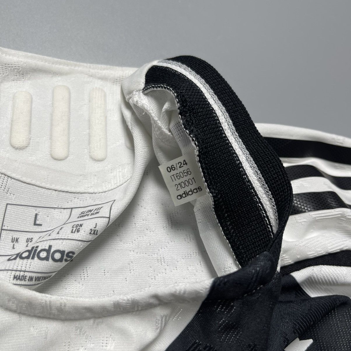 Adidas JUVENTUS ADIDAS 2024/2025 FOOTBALL HOME JERSEY #11 GONZALEZ Size US L / EU 52-54 / 3 - 6 Thumbnail
