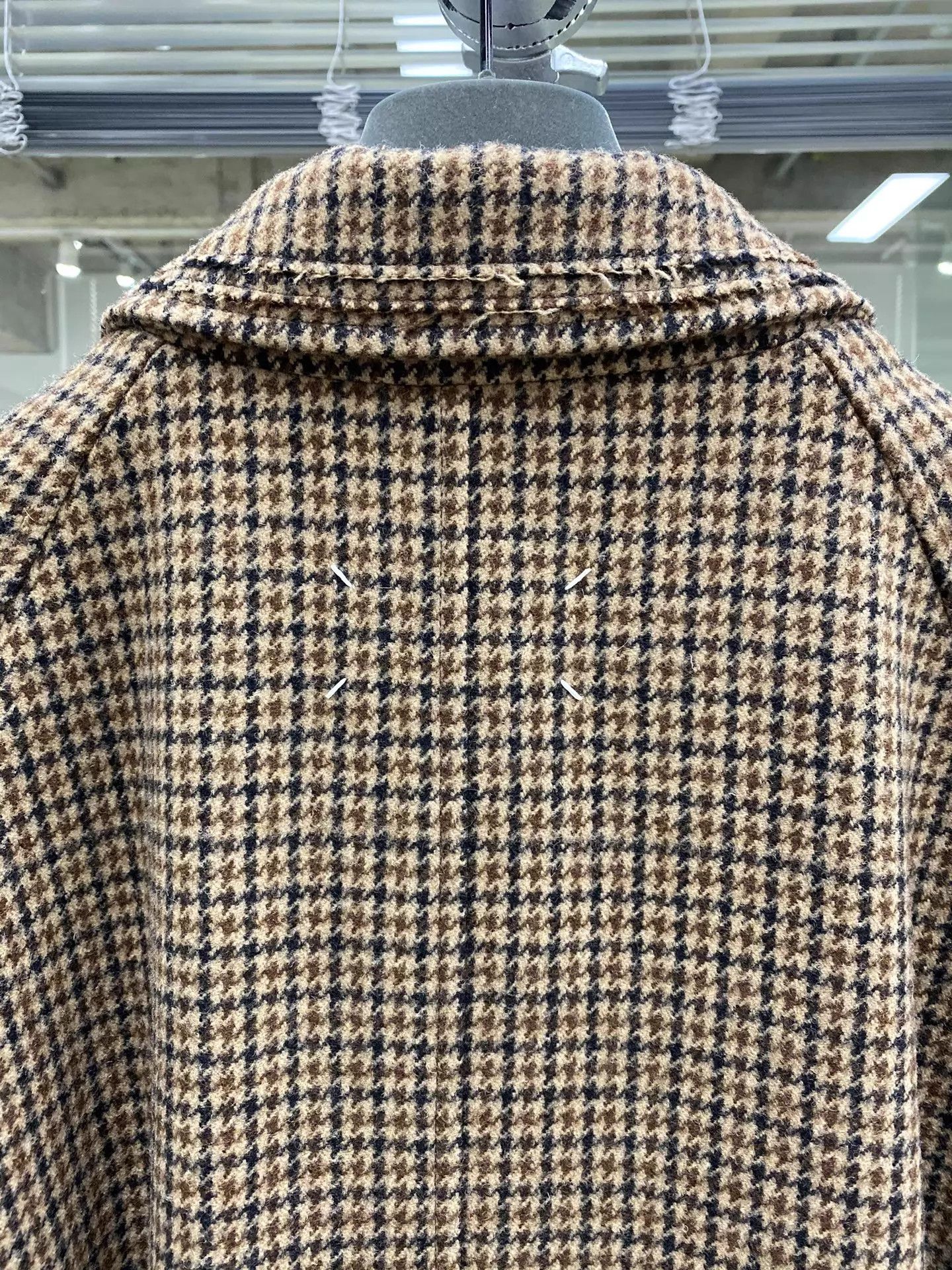 Maison Margiela Maison Margiela Houndstooth Lapel 100% Wool Coat Size 50 Size US M / EU 48-50 / 2 - 4 Thumbnail